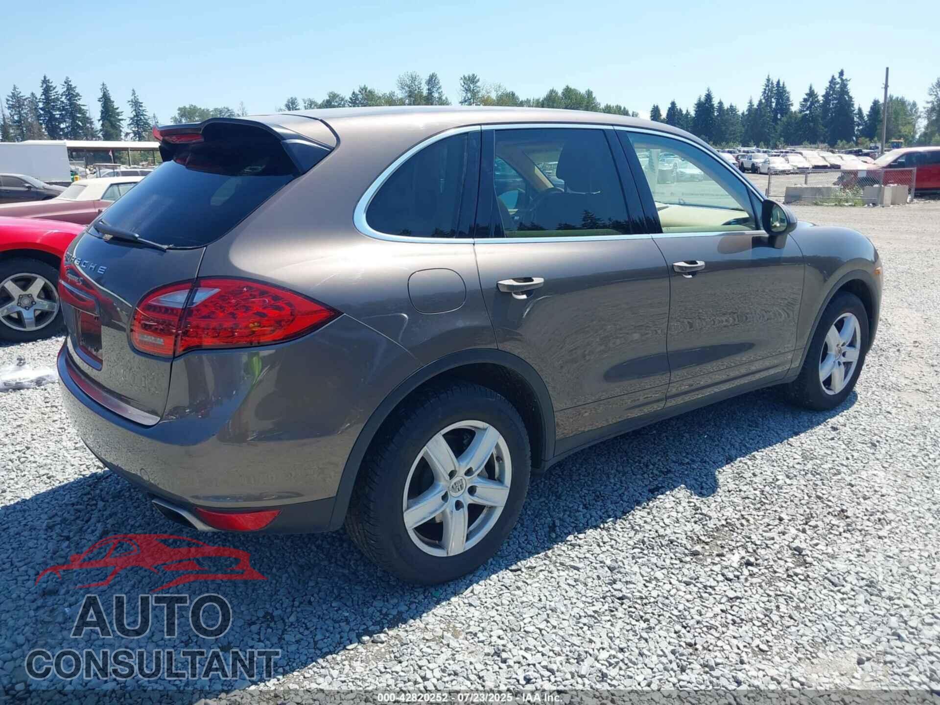 PORSCHE CAYENNE 2012 - WP1AB2A28CLA51211