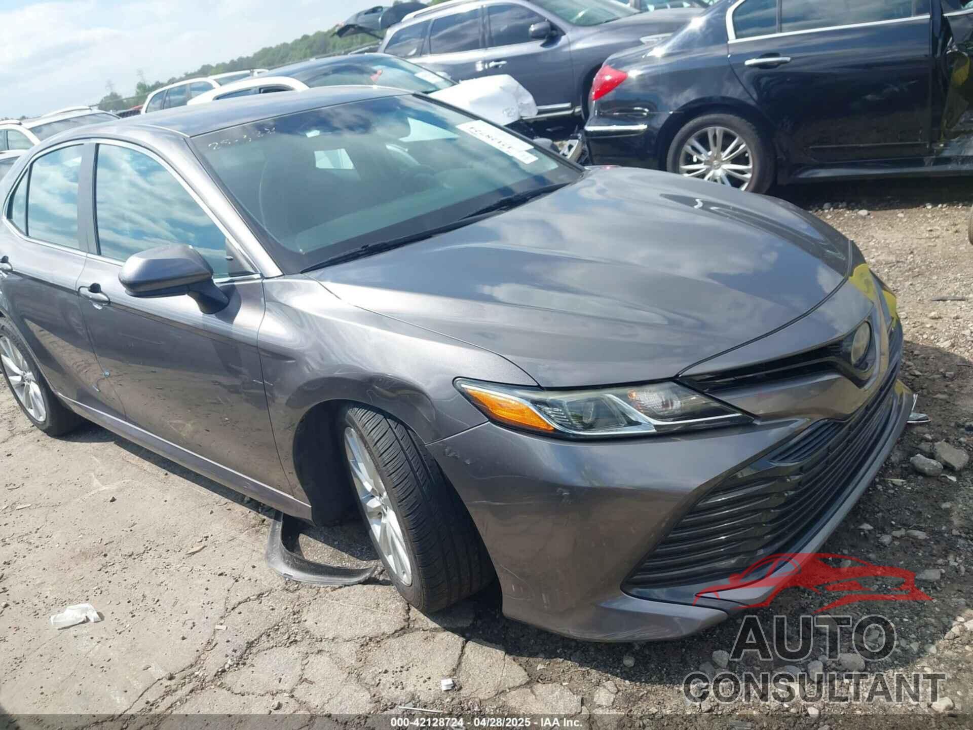 TOYOTA CAMRY 2018 - 4T1B11HKXJU647142