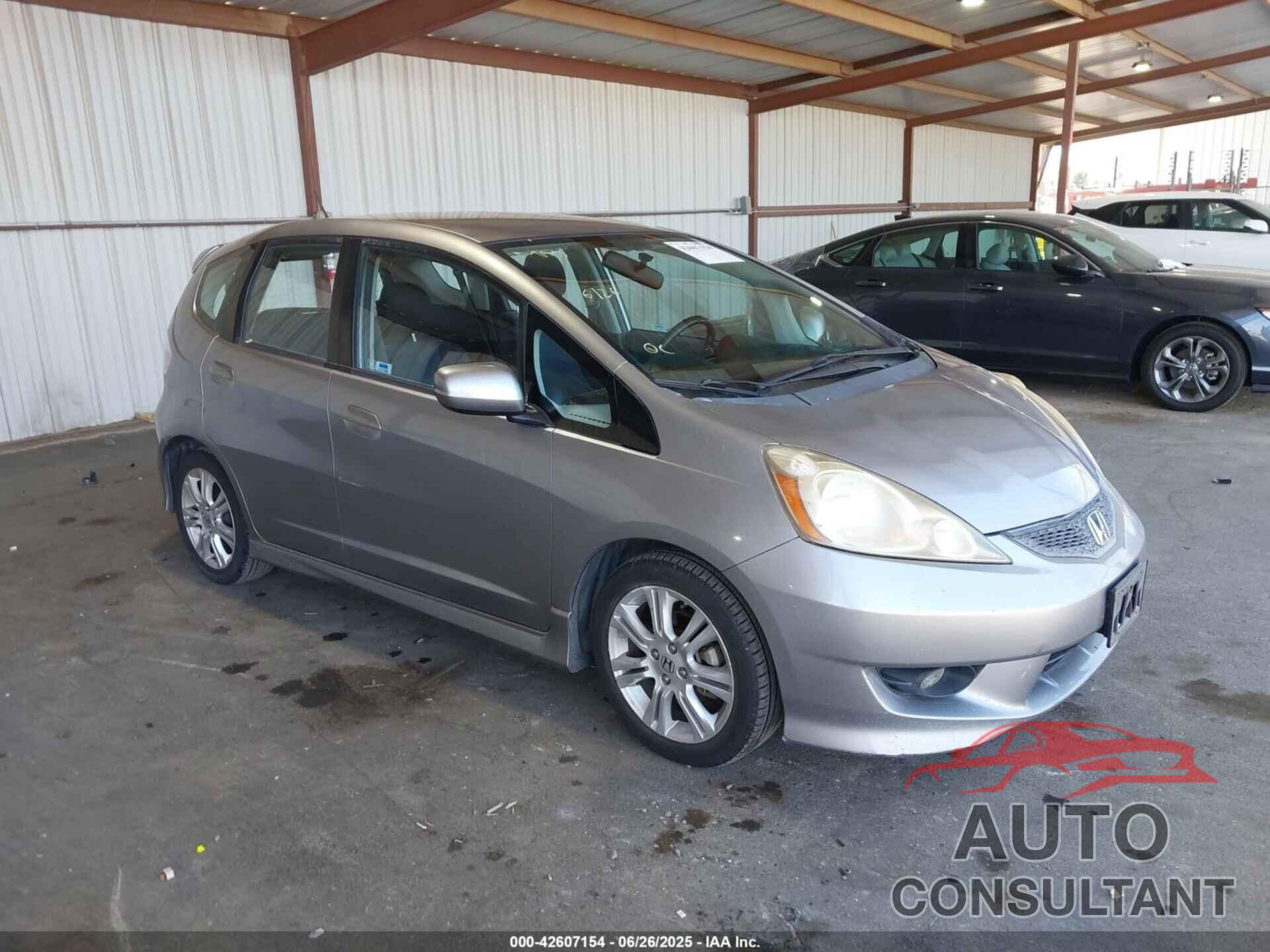 HONDA FIT 2010 - JHMGE8H4XAC021913