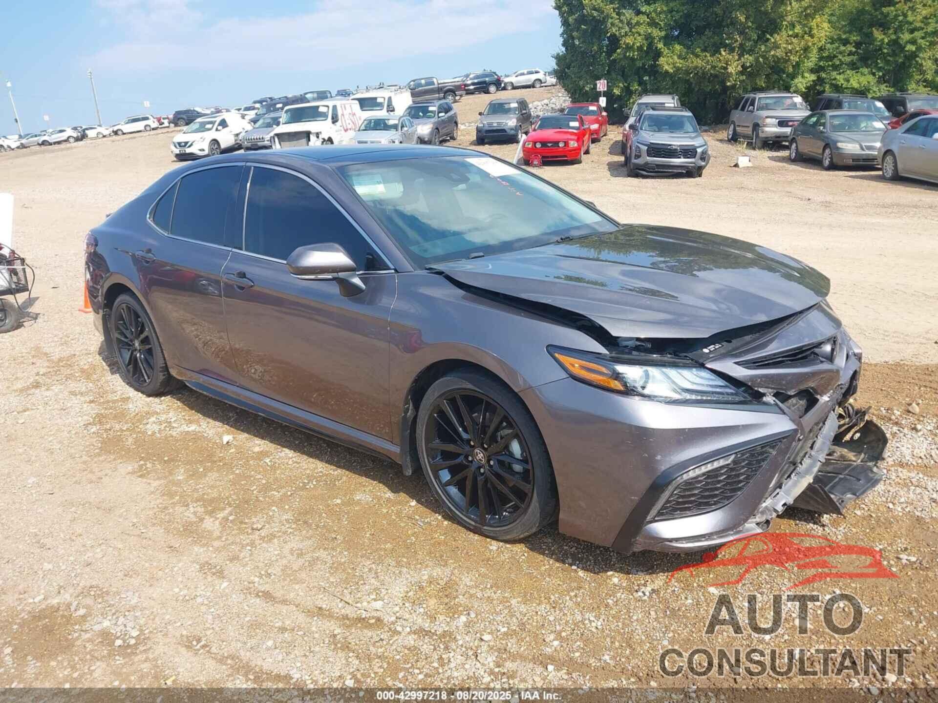 TOYOTA CAMRY 2023 - 4T1K61AK1PU832863