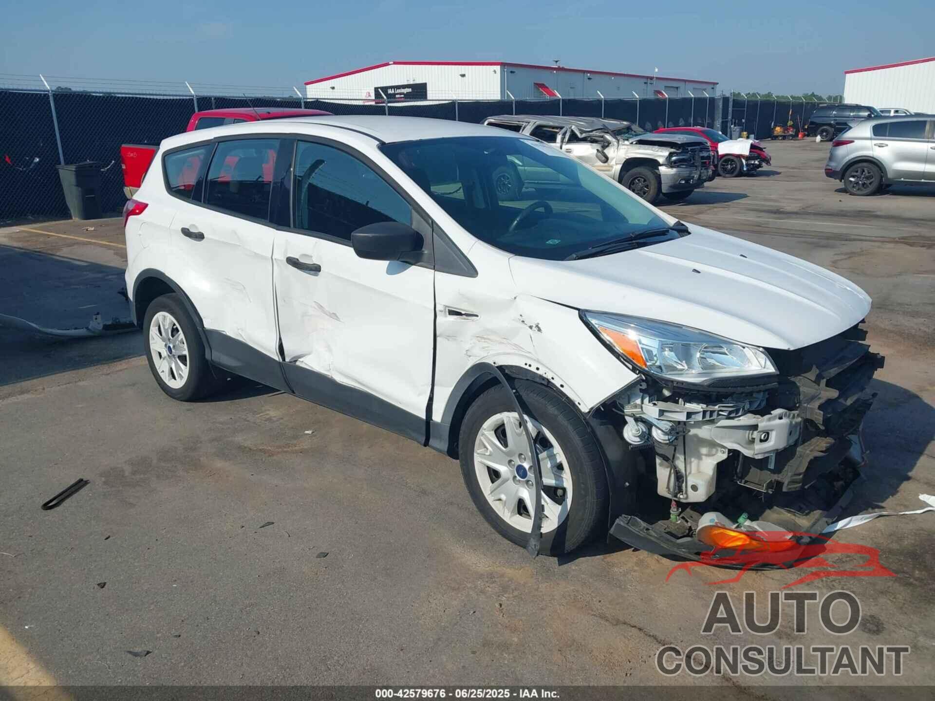 FORD ESCAPE 2016 - 1FMCU0F79GUB88084