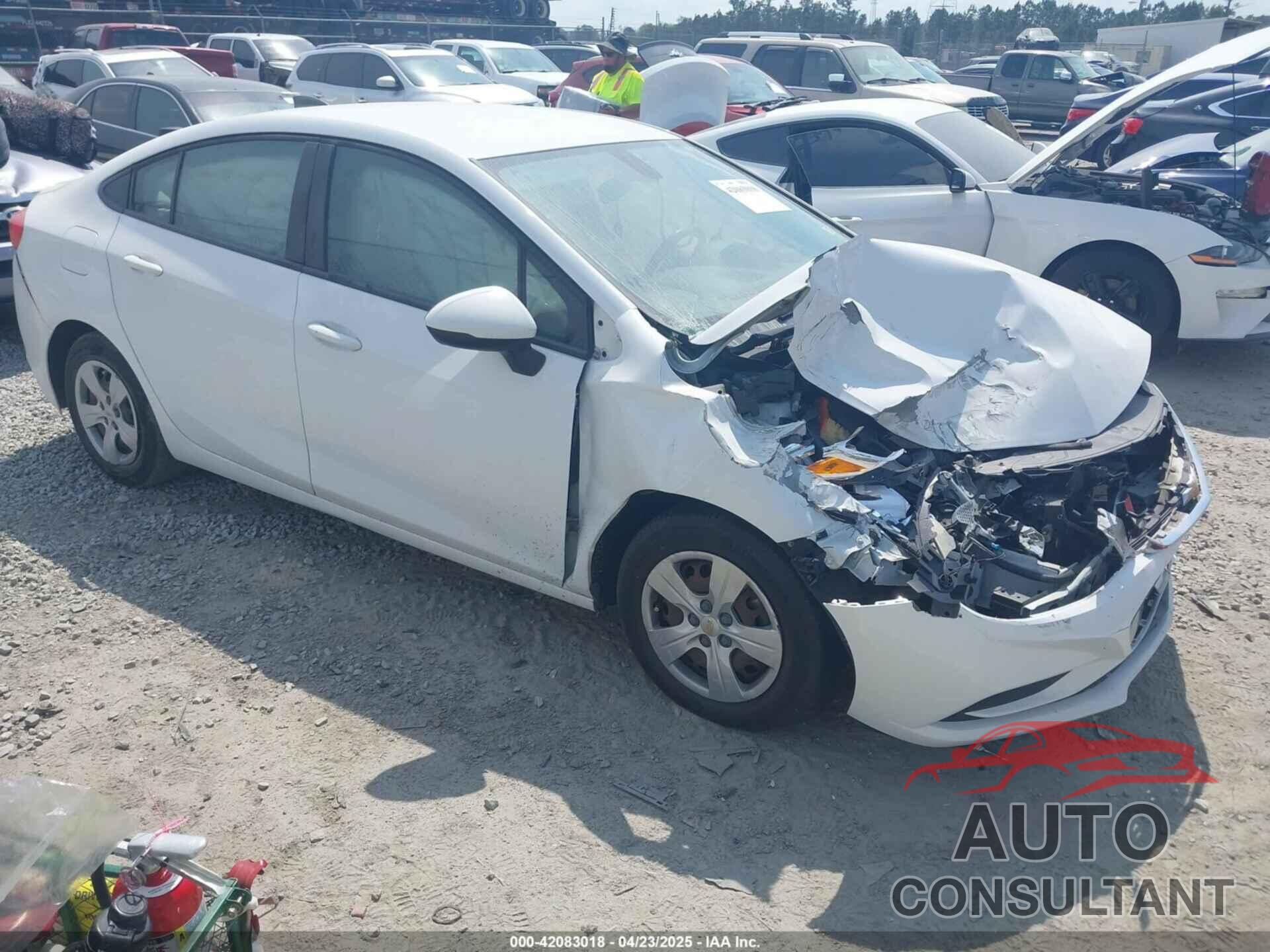 CHEVROLET CRUZE 2018 - 1G1BC5SM5J7209572