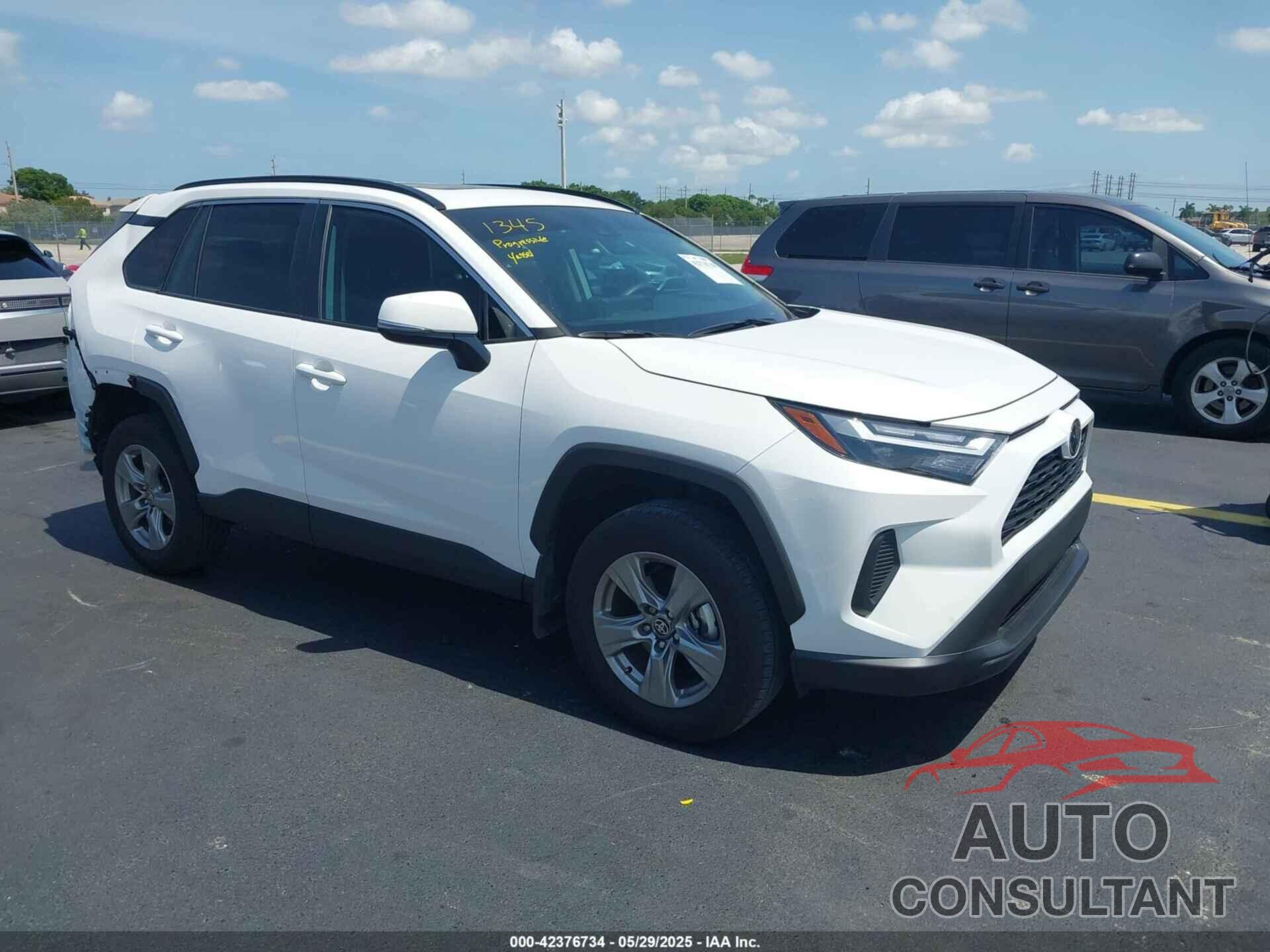 TOYOTA RAV4 2024 - 2T3W1RFV0RC300646