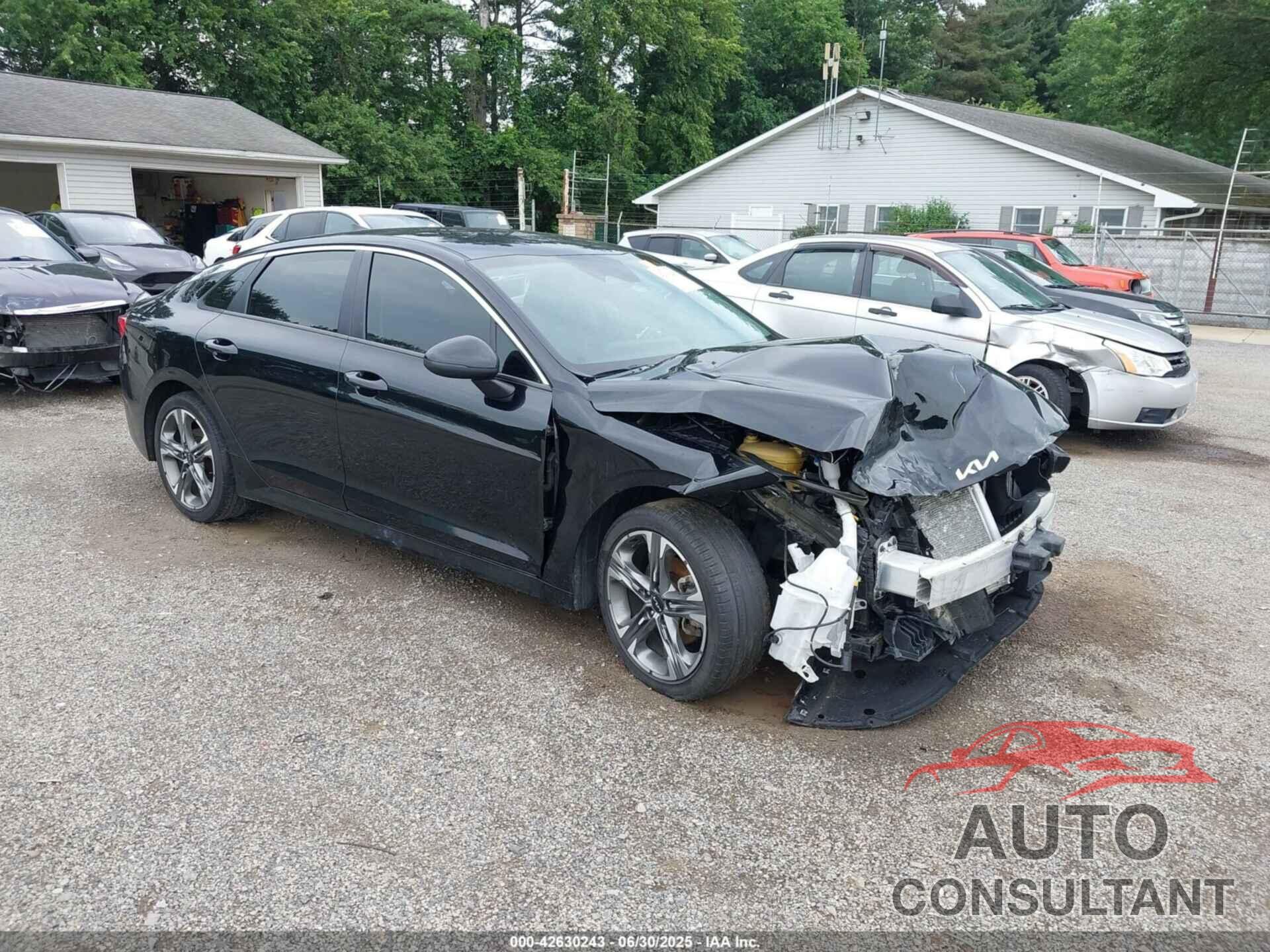 KIA K5 2022 - 5XXG14J20NG132488