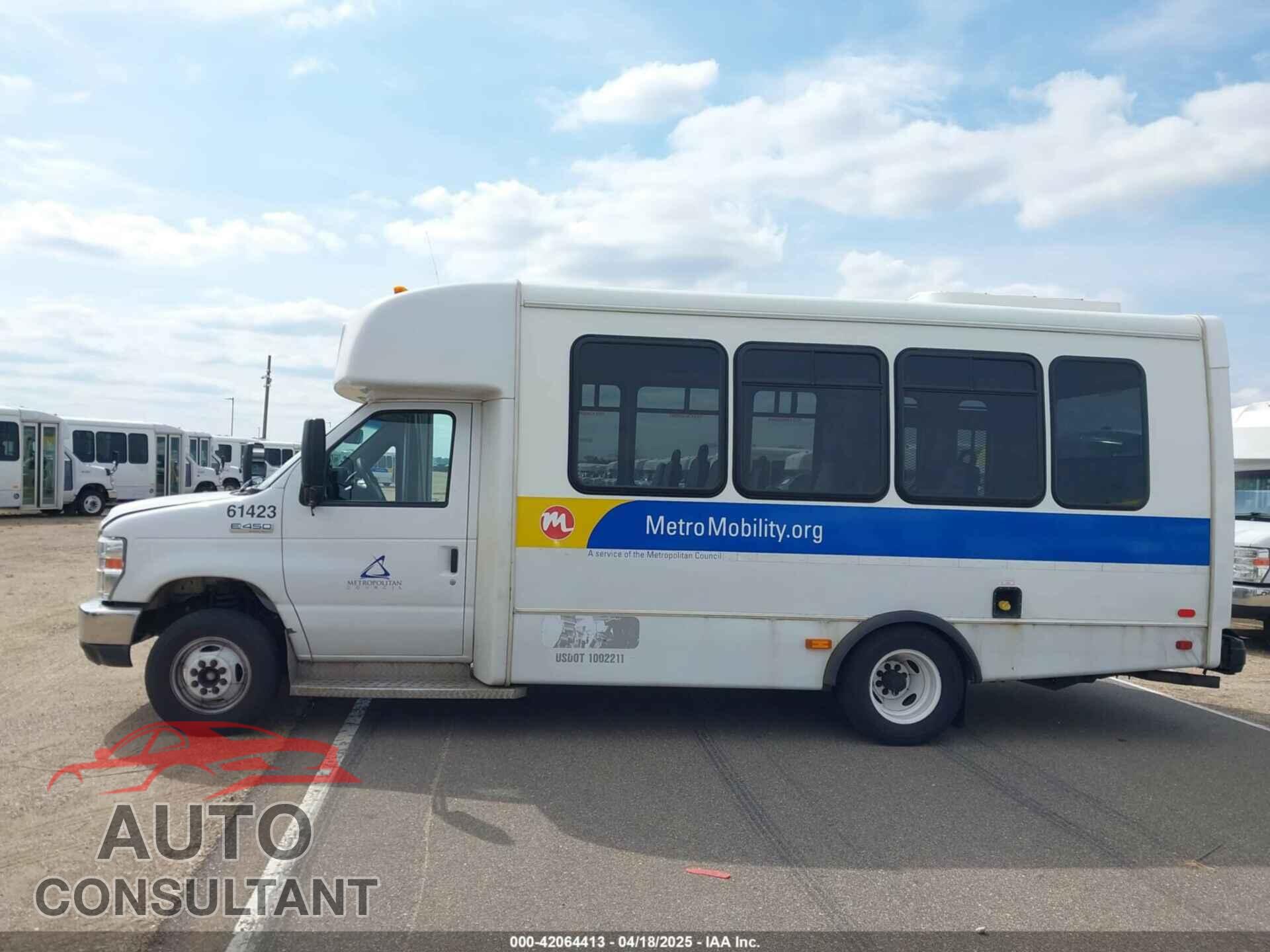 FORD E-450 CUTAWAY 2019 - 1FDFE4FS2KDC30982