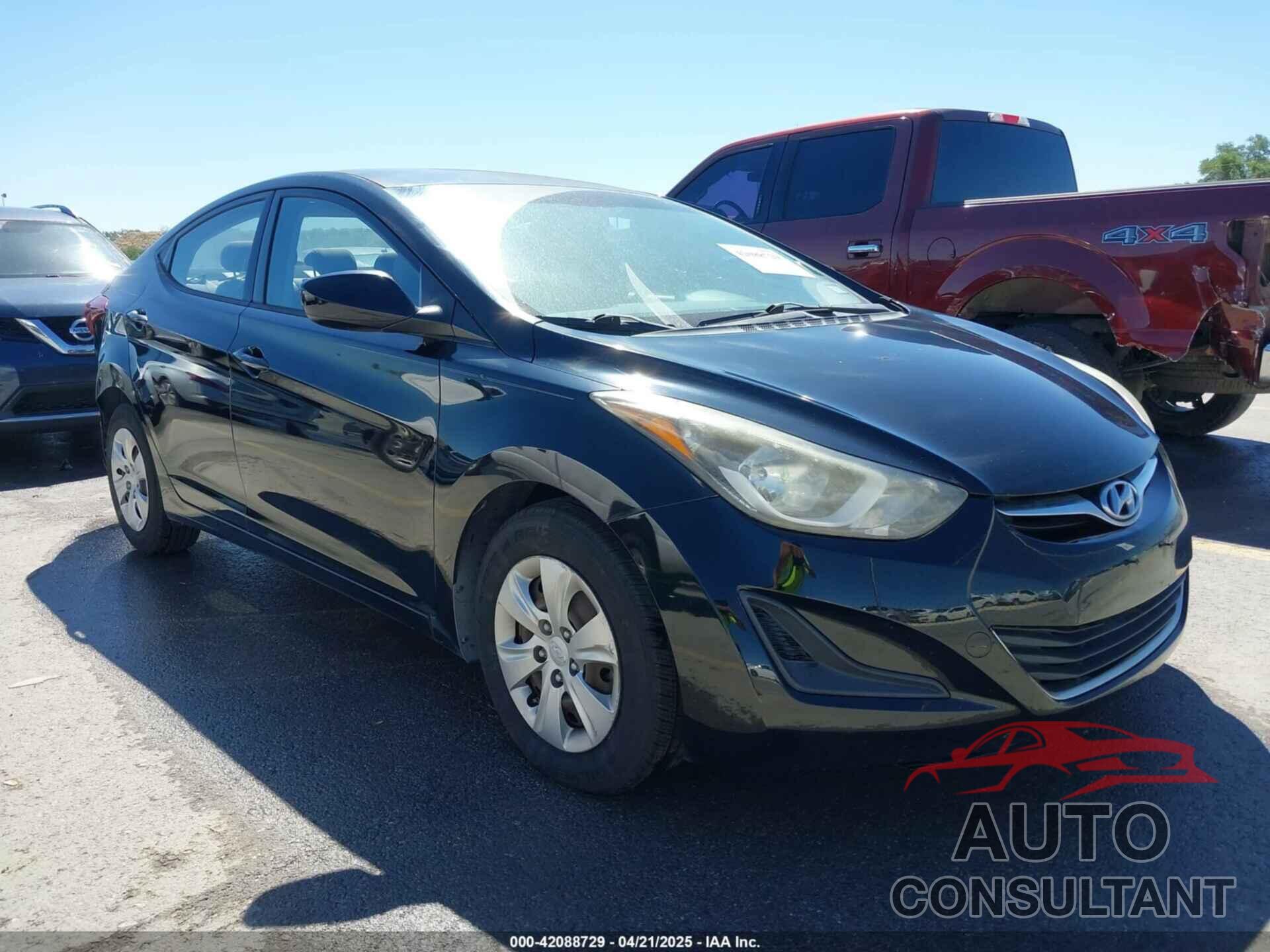 HYUNDAI ELANTRA 2016 - KMHDH4AE1GU546526