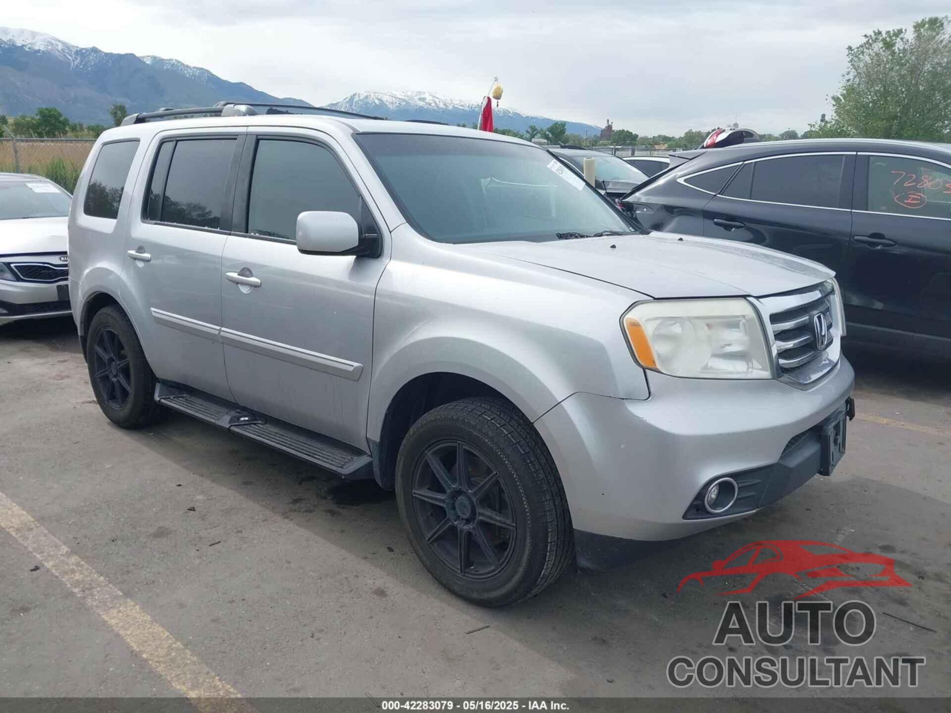 HONDA PILOT 2015 - 5FNYF4H63FB035479
