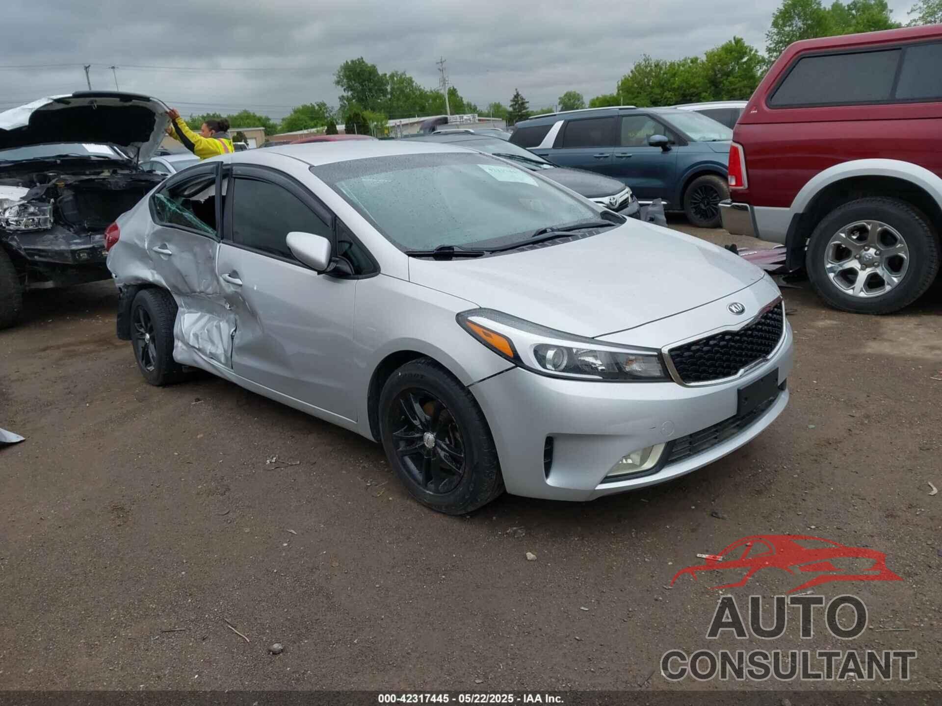 KIA FORTE 2018 - 3KPFK4A76JE205970