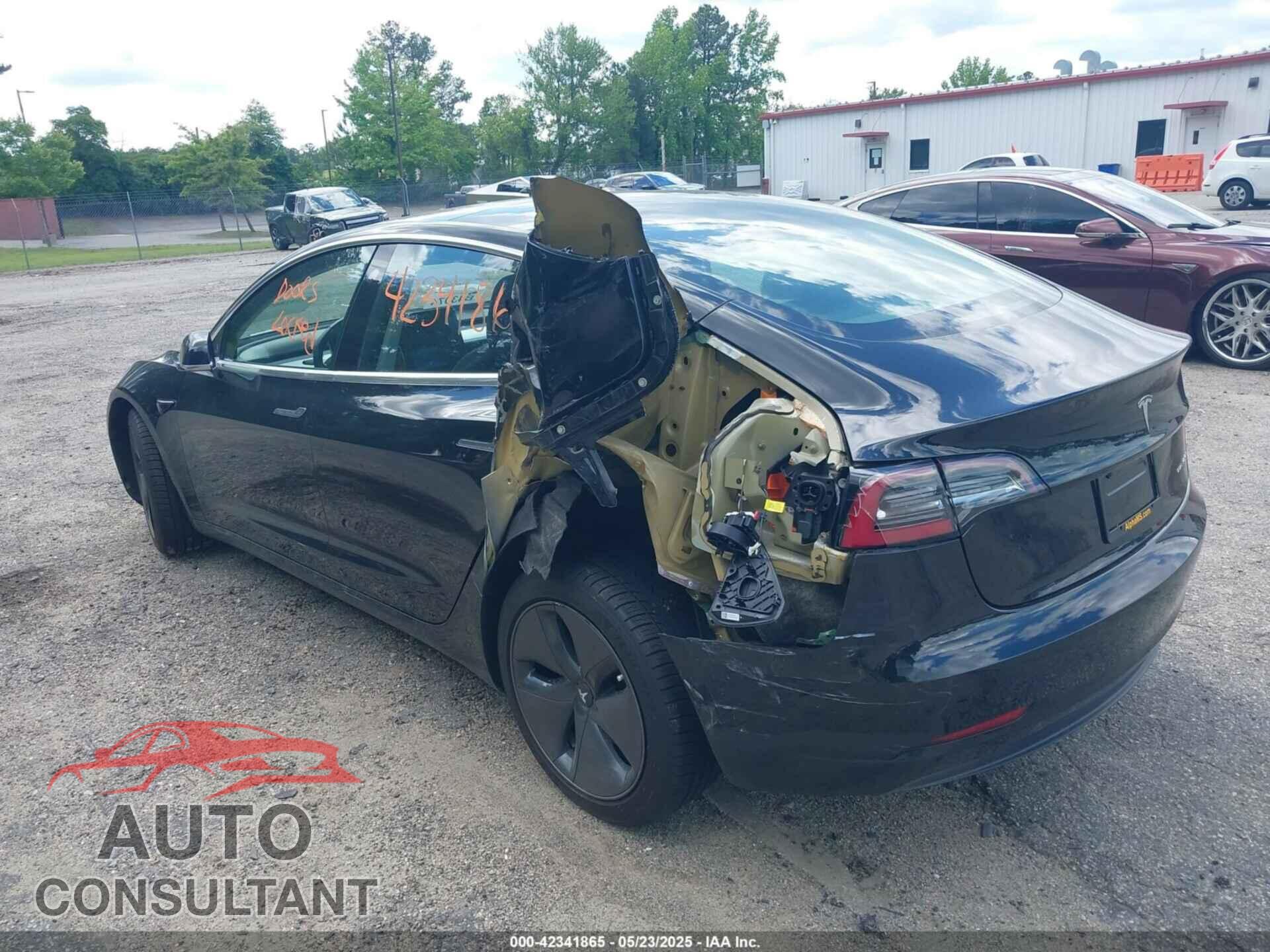 TESLA MODEL 3 2018 - 5YJ3E1EB3JF077141