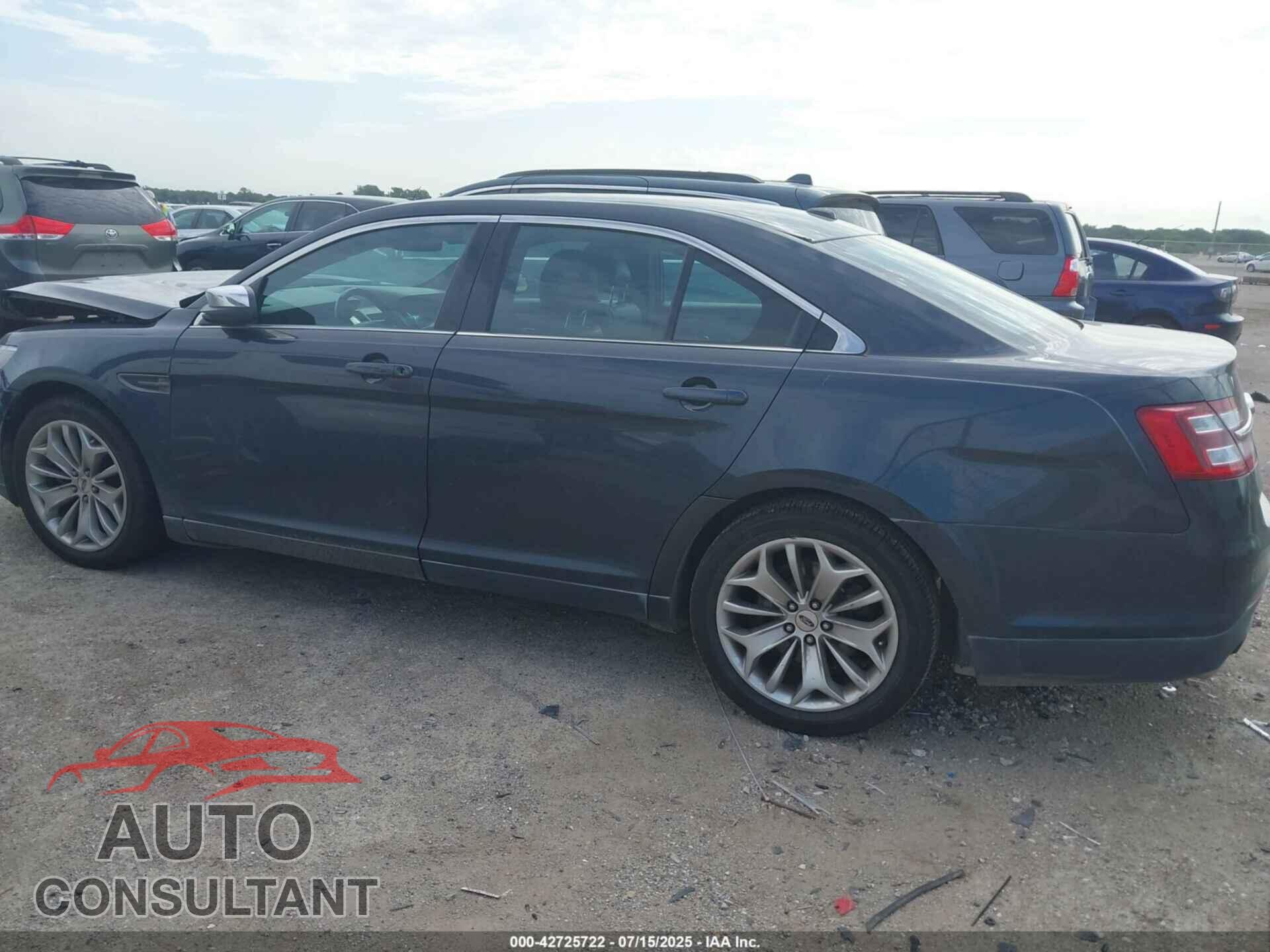 FORD TAURUS 2017 - 1FAHP2F81HG104237