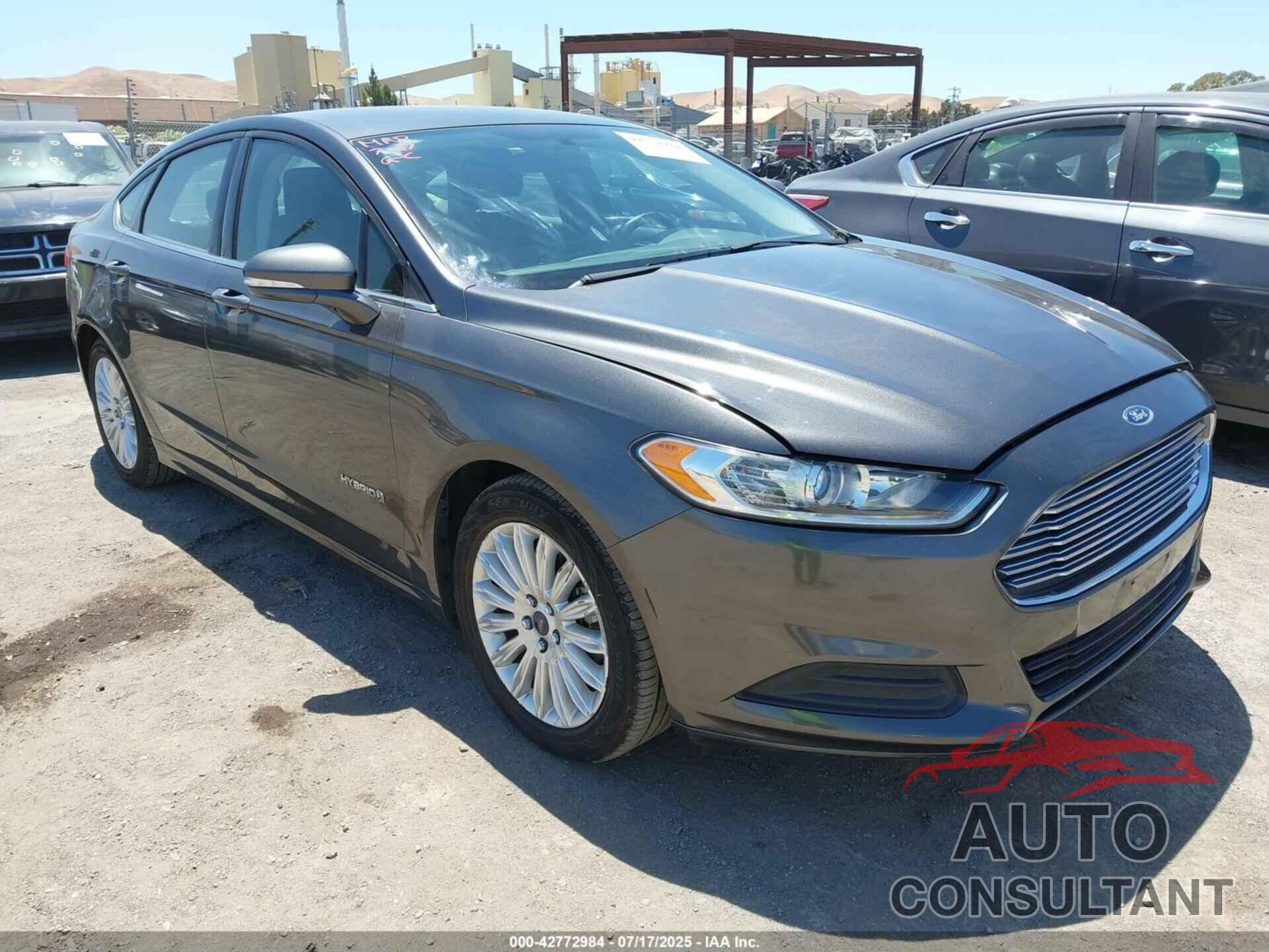 FORD FUSION HYBRID 2015 - 3FA6P0LU1FR214210