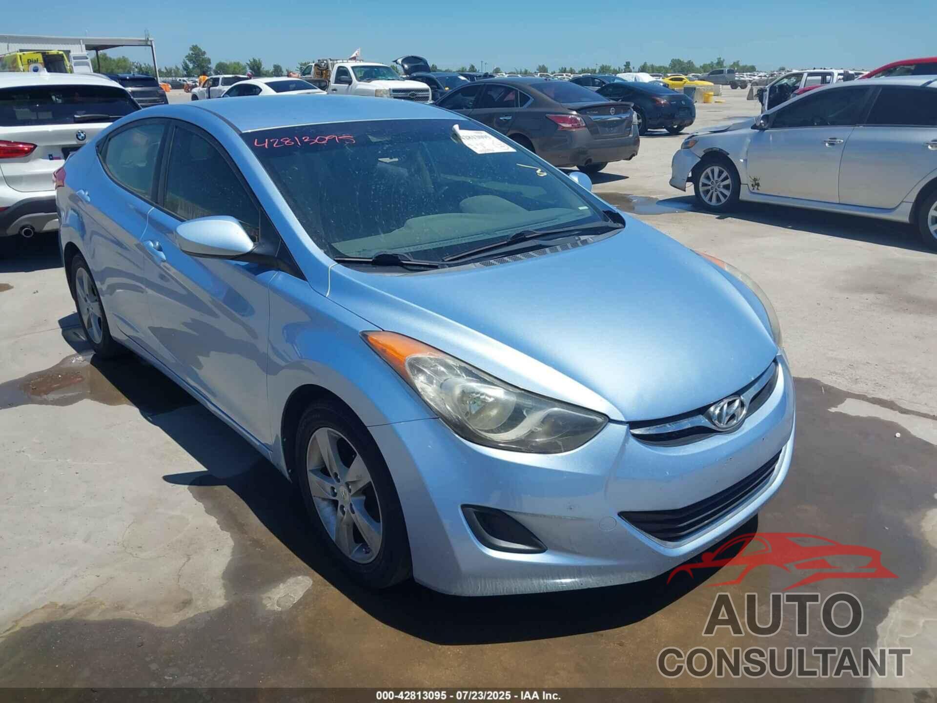 HYUNDAI ELANTRA 2011 - KMHDH4AE9BU129356