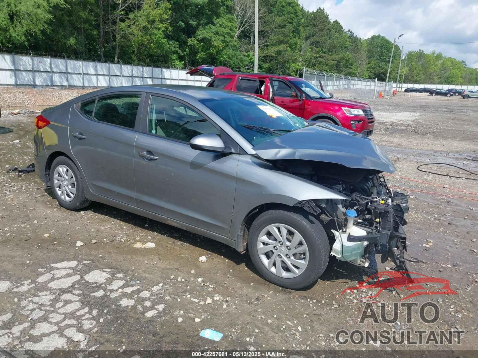 HYUNDAI ELANTRA 2018 - KMHD74LF5JU471233