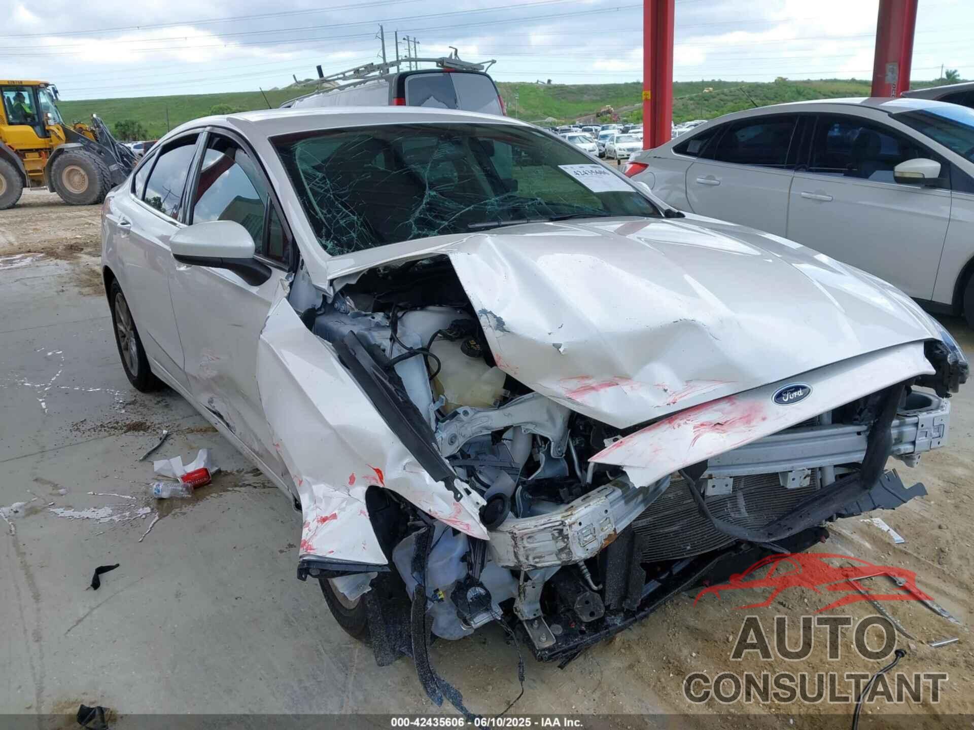 FORD FUSION 2017 - 3FA6P0H76HR393057