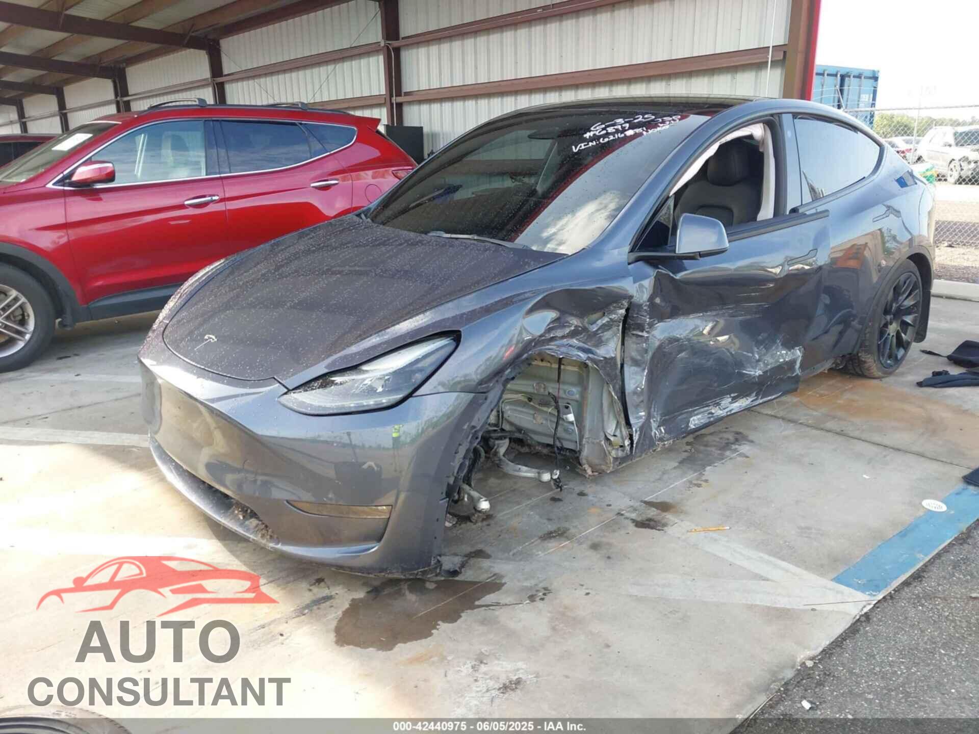 TESLA MODEL Y 2023 - 7SAYGAEE9PF621681