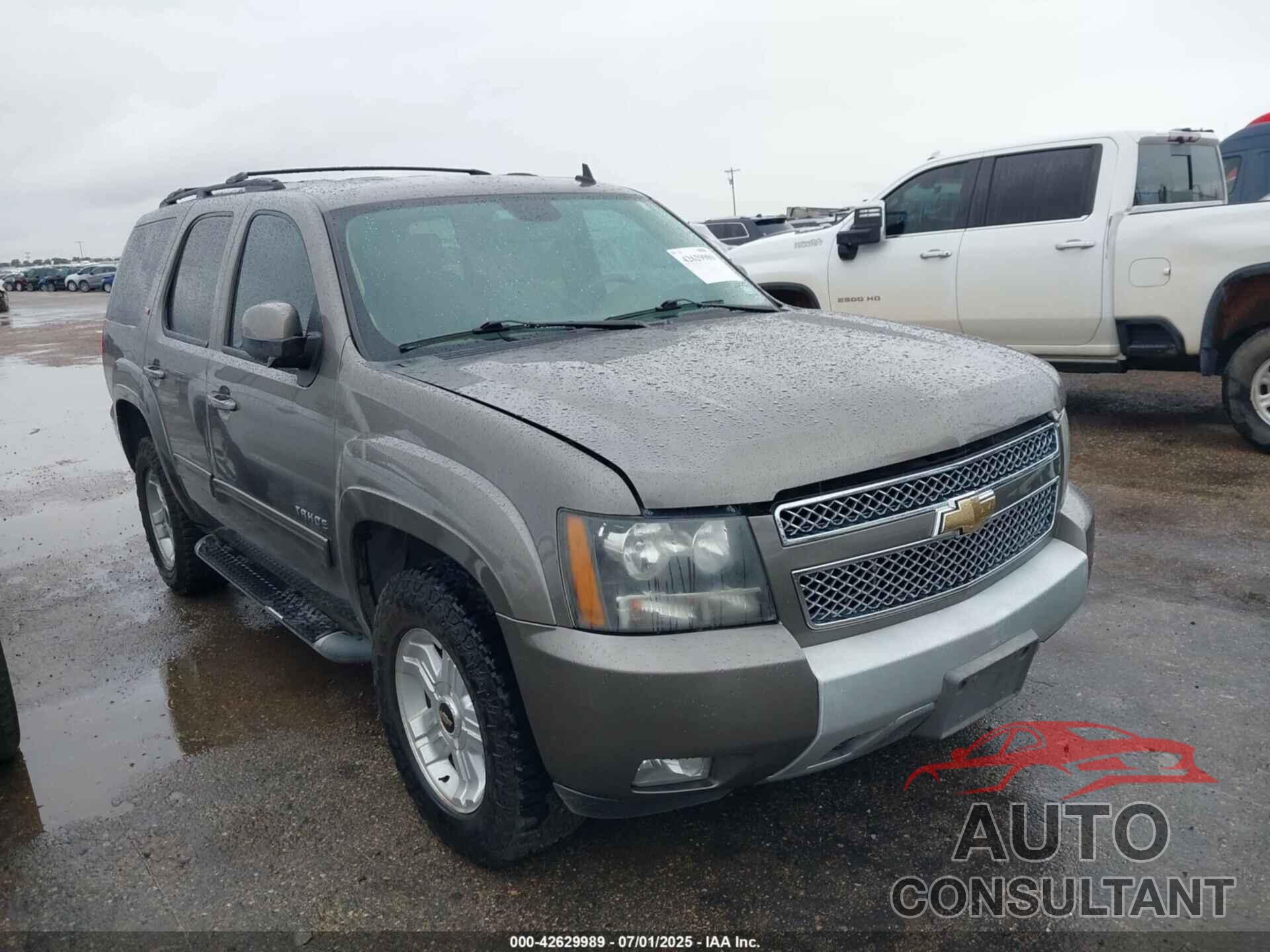 CHEVROLET TAHOE 2011 - 1GNSKBE00BR264820