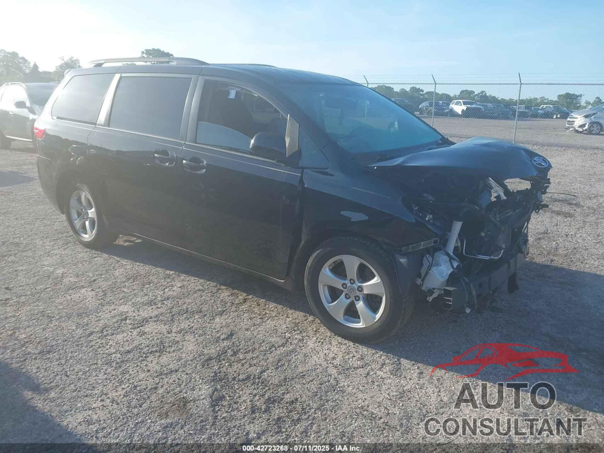 TOYOTA SIENNA 2017 - 5TDKZ3DC5HS811239