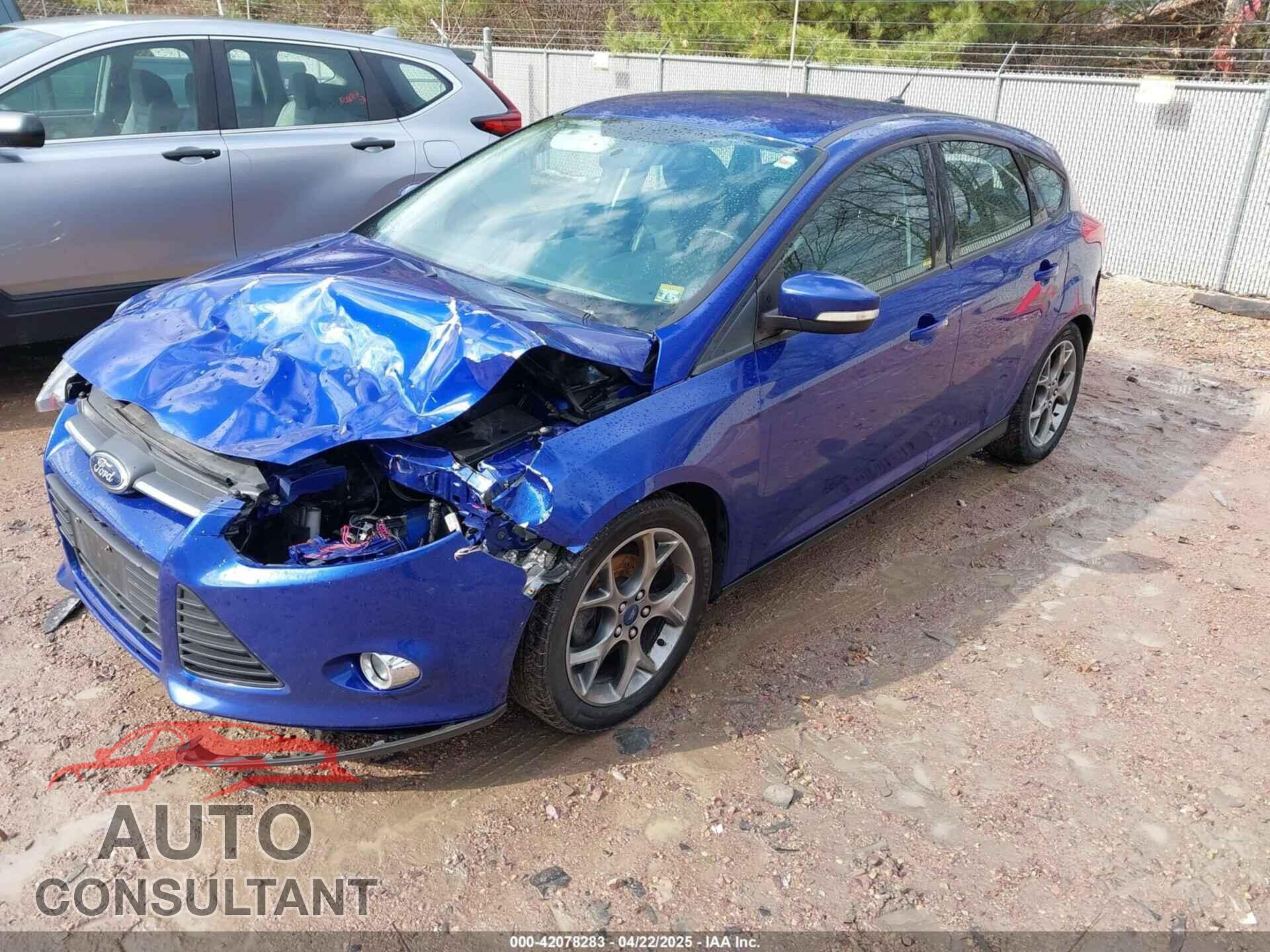 FORD FOCUS 2014 - 1FADP3K2XEL337834
