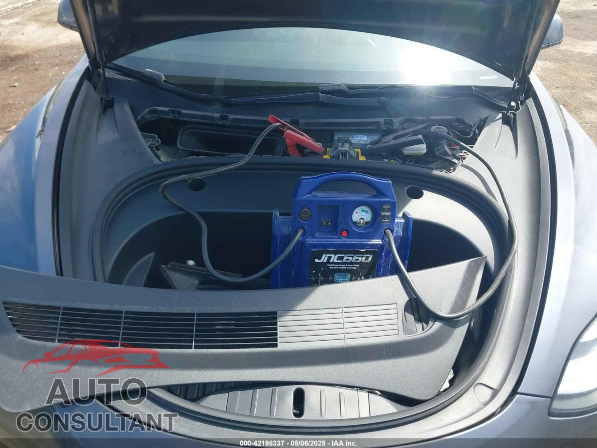 TESLA MODEL 3 2020 - 5YJ3E1EAXLF783517