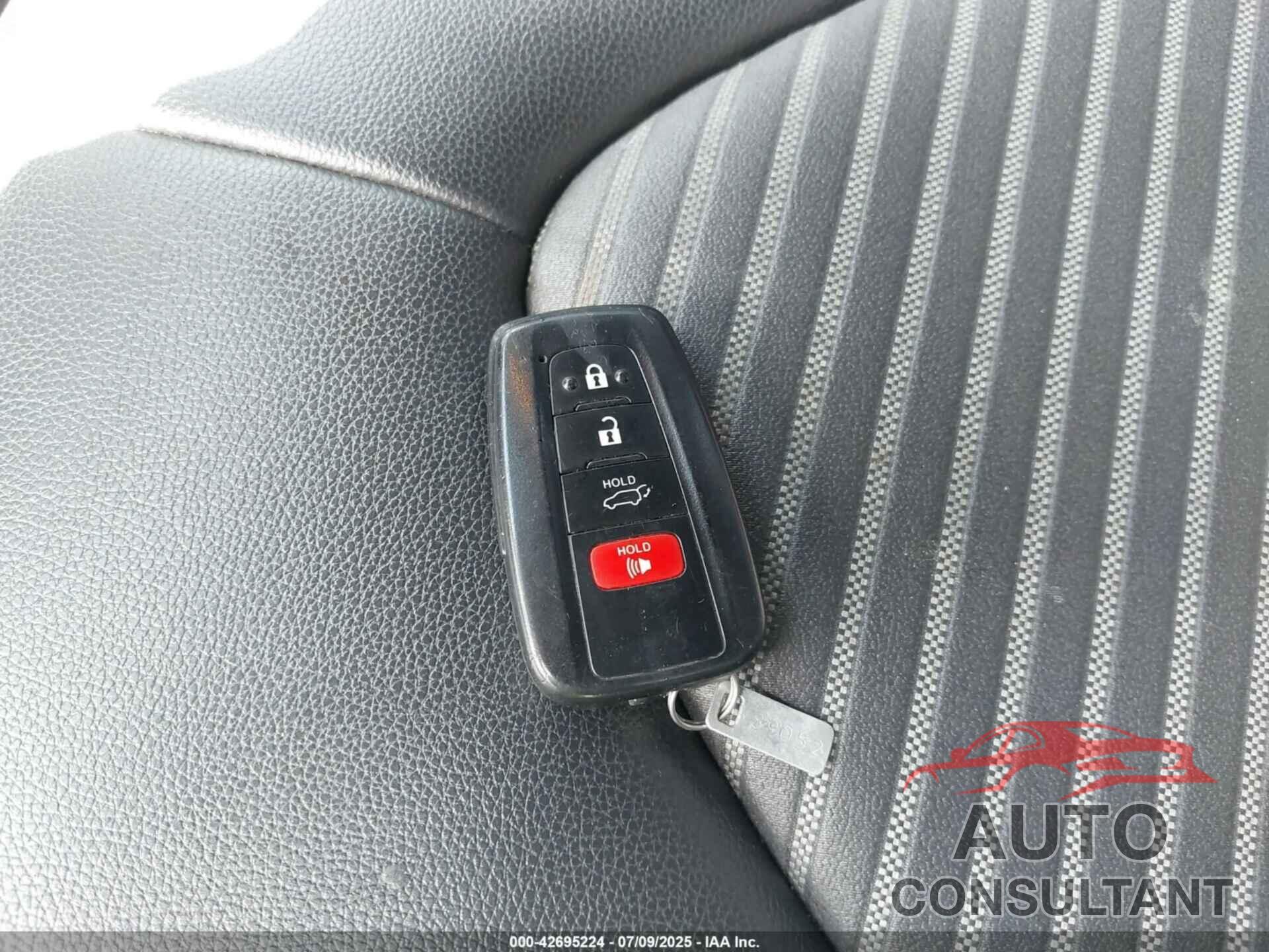 TOYOTA HIGHLANDER 2022 - 5TDLZRBH8NS198146