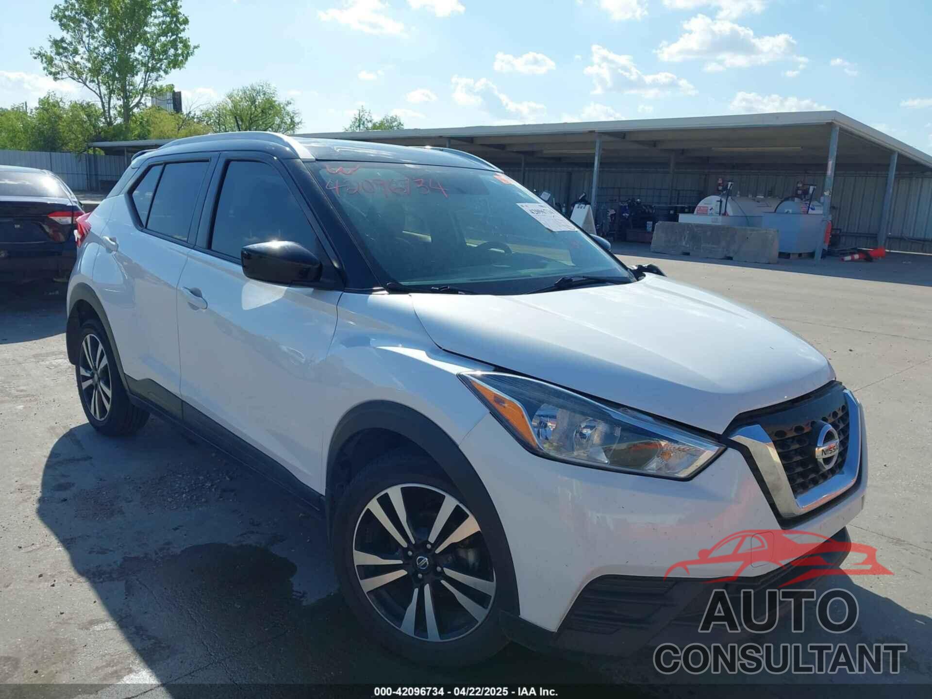 NISSAN KICKS 2019 - 3N1CP5CU1KL517109