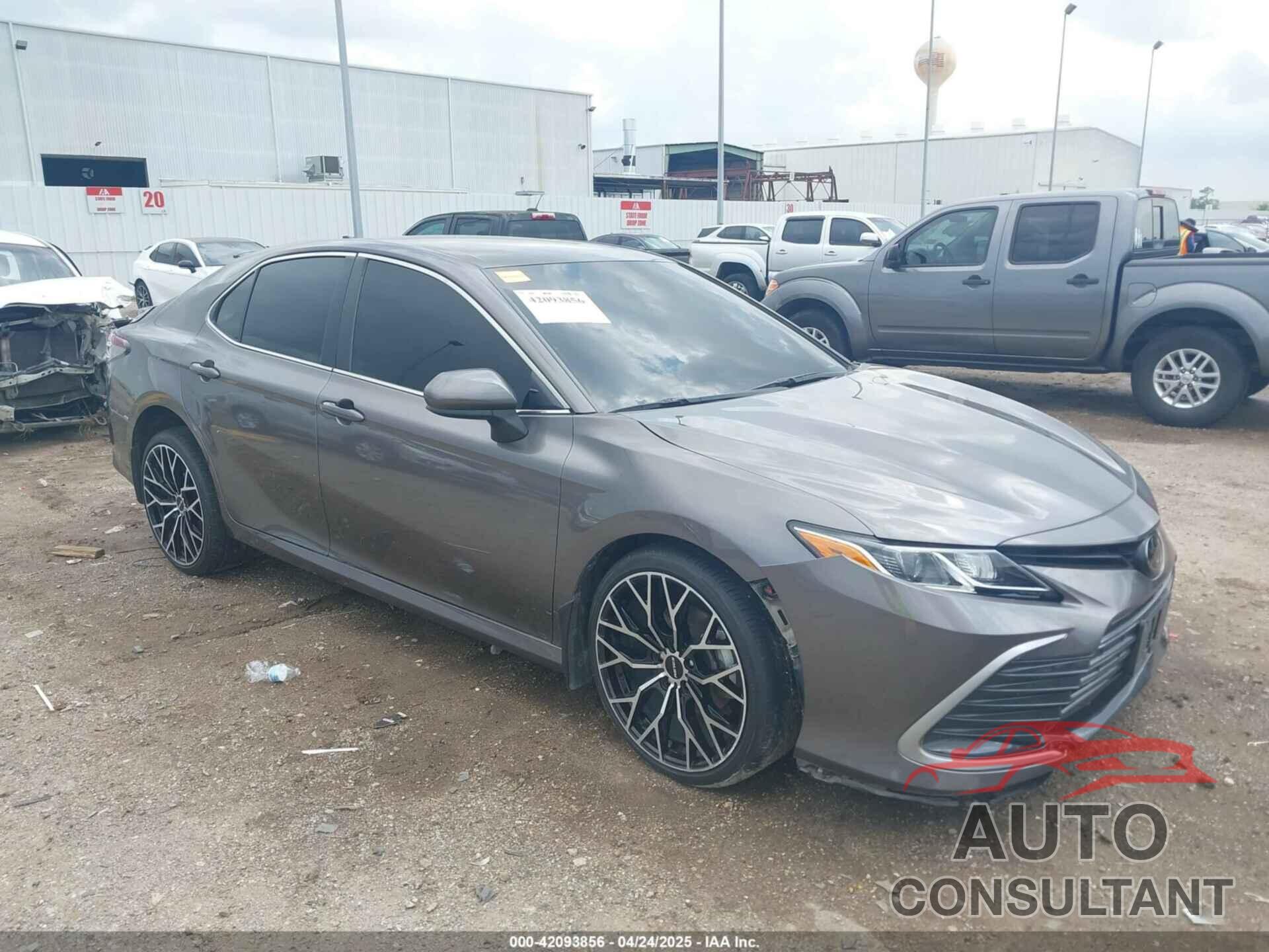 TOYOTA CAMRY 2023 - 4T1C11AK8PU132325