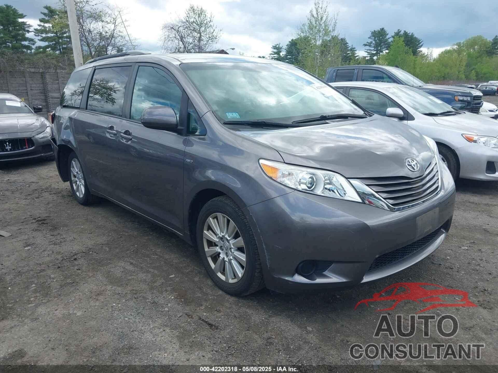 TOYOTA SIENNA 2017 - 5TDJZ3DC5HS182934
