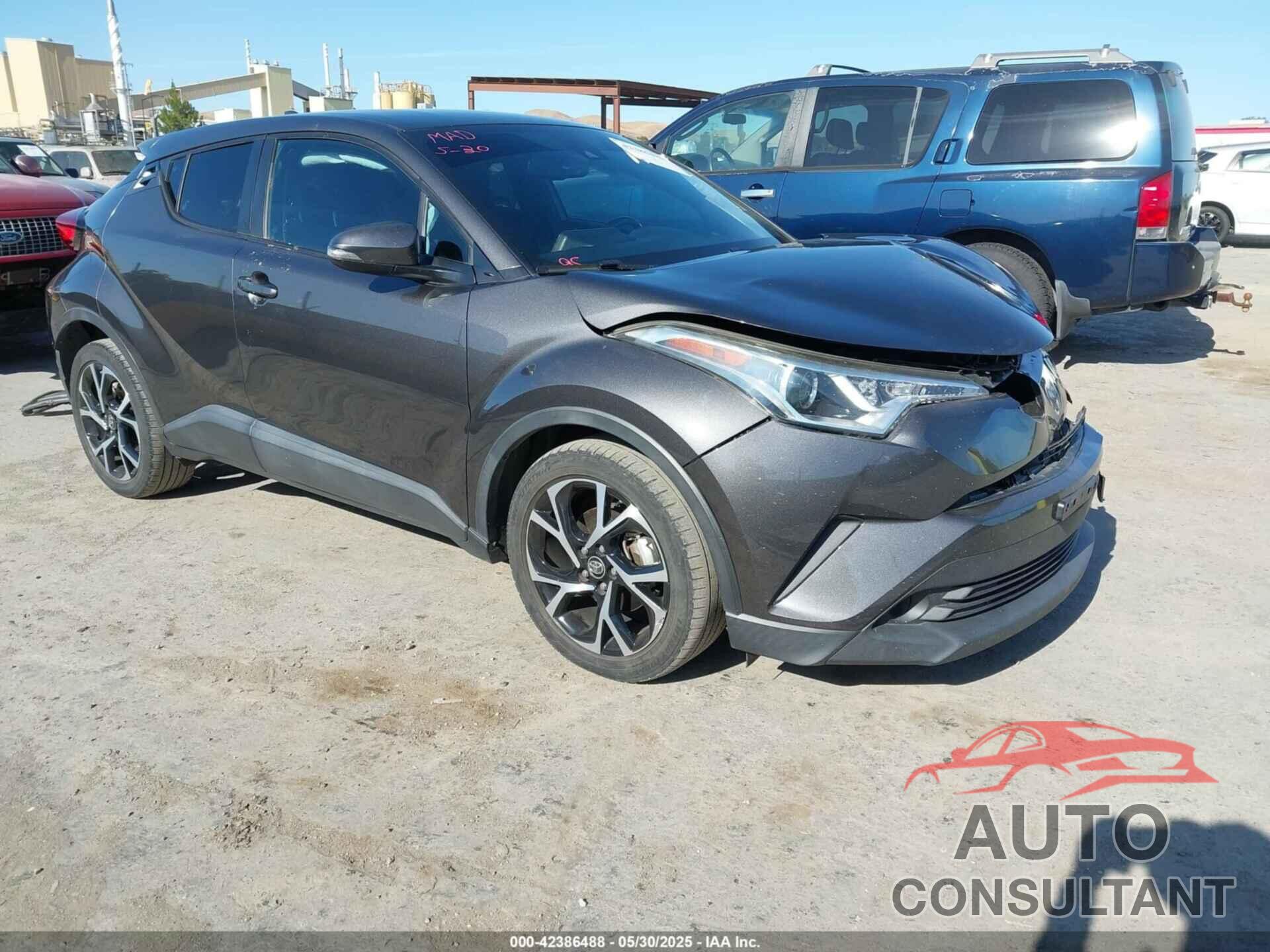 TOYOTA C-HR 2018 - NMTKHMBX4JR024785