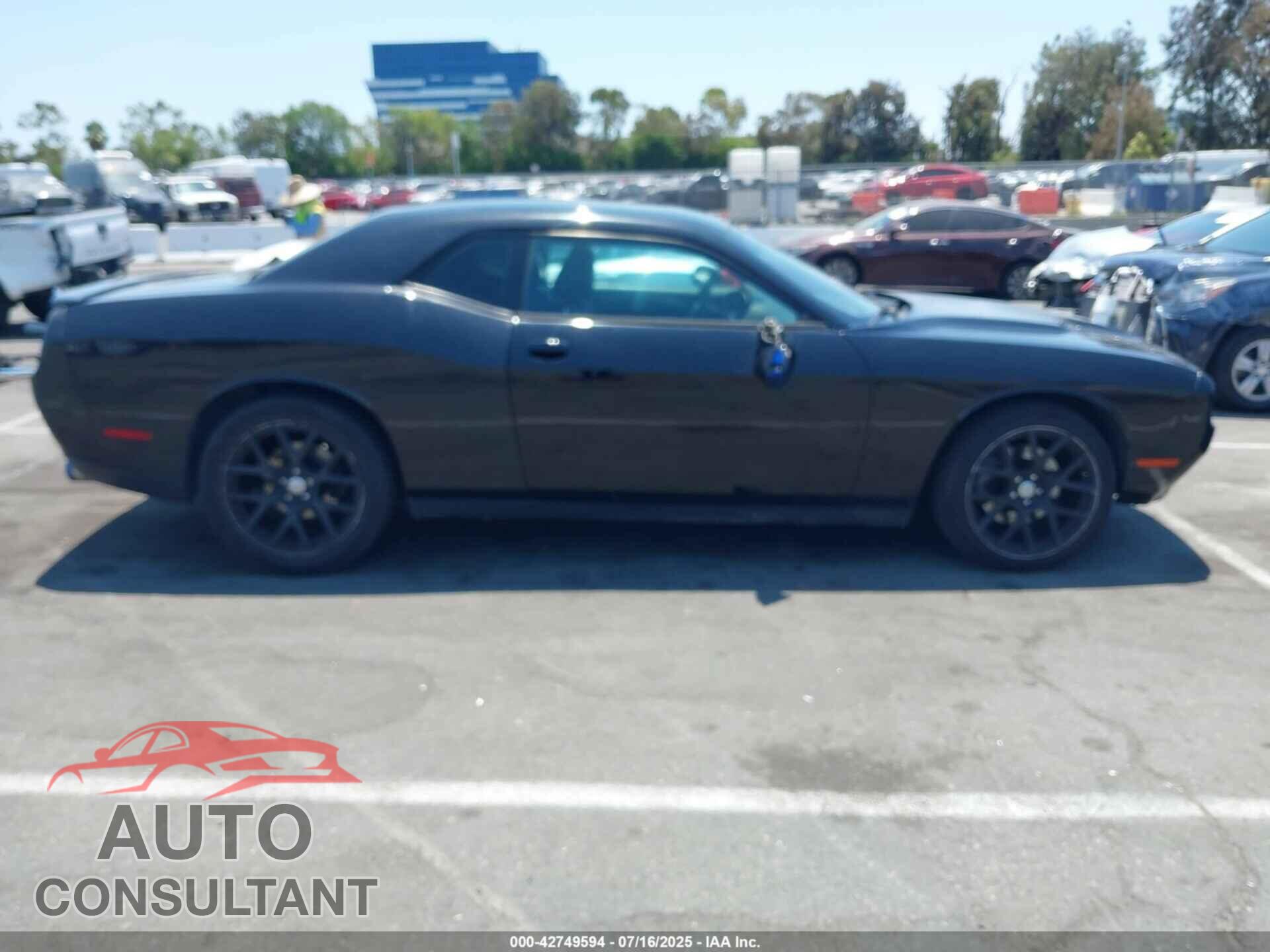DODGE CHALLENGER 2015 - 2C3CDZAT2FH715370