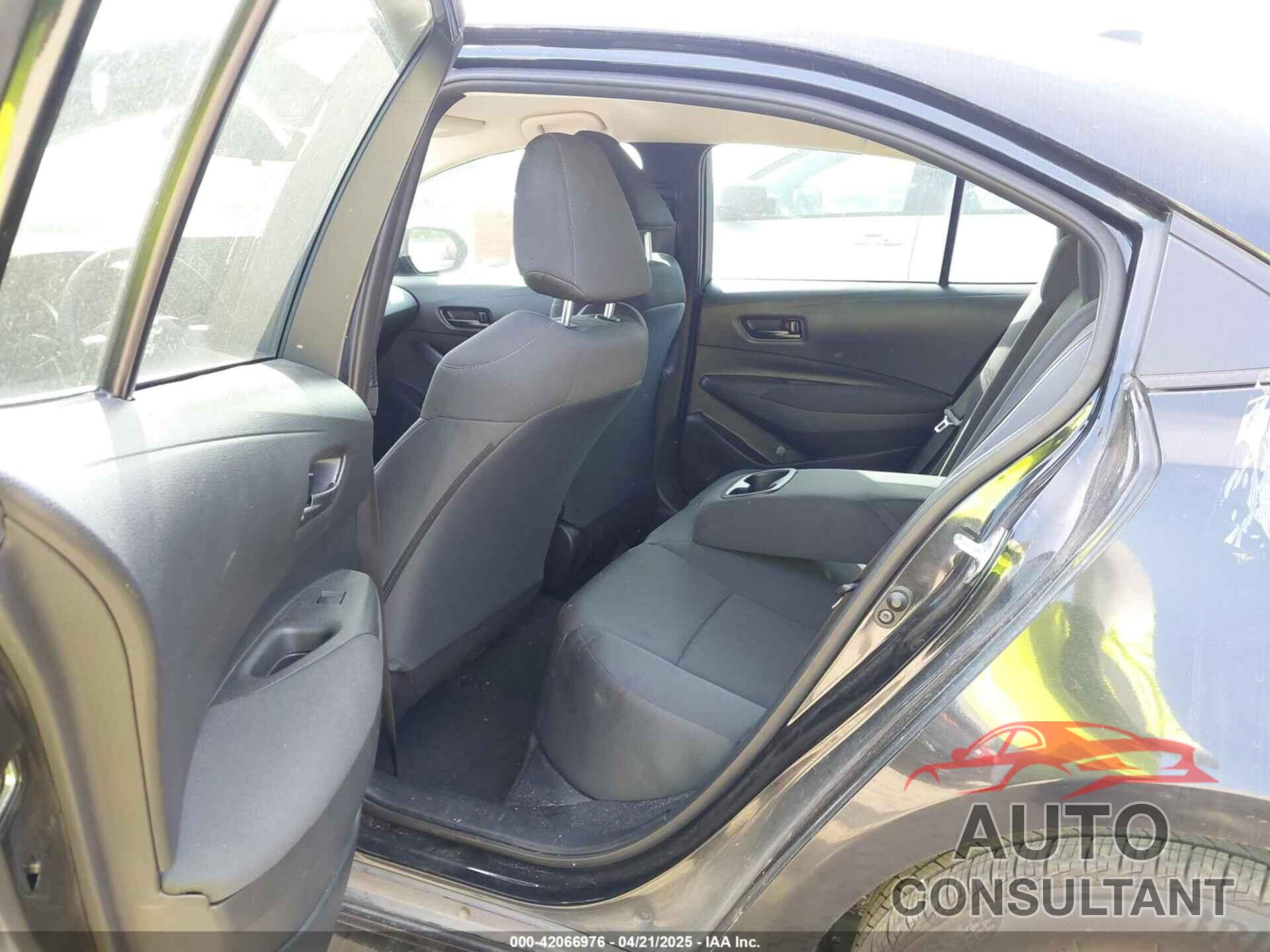 TOYOTA COROLLA 2022 - 5YFEPMAE5NP362745