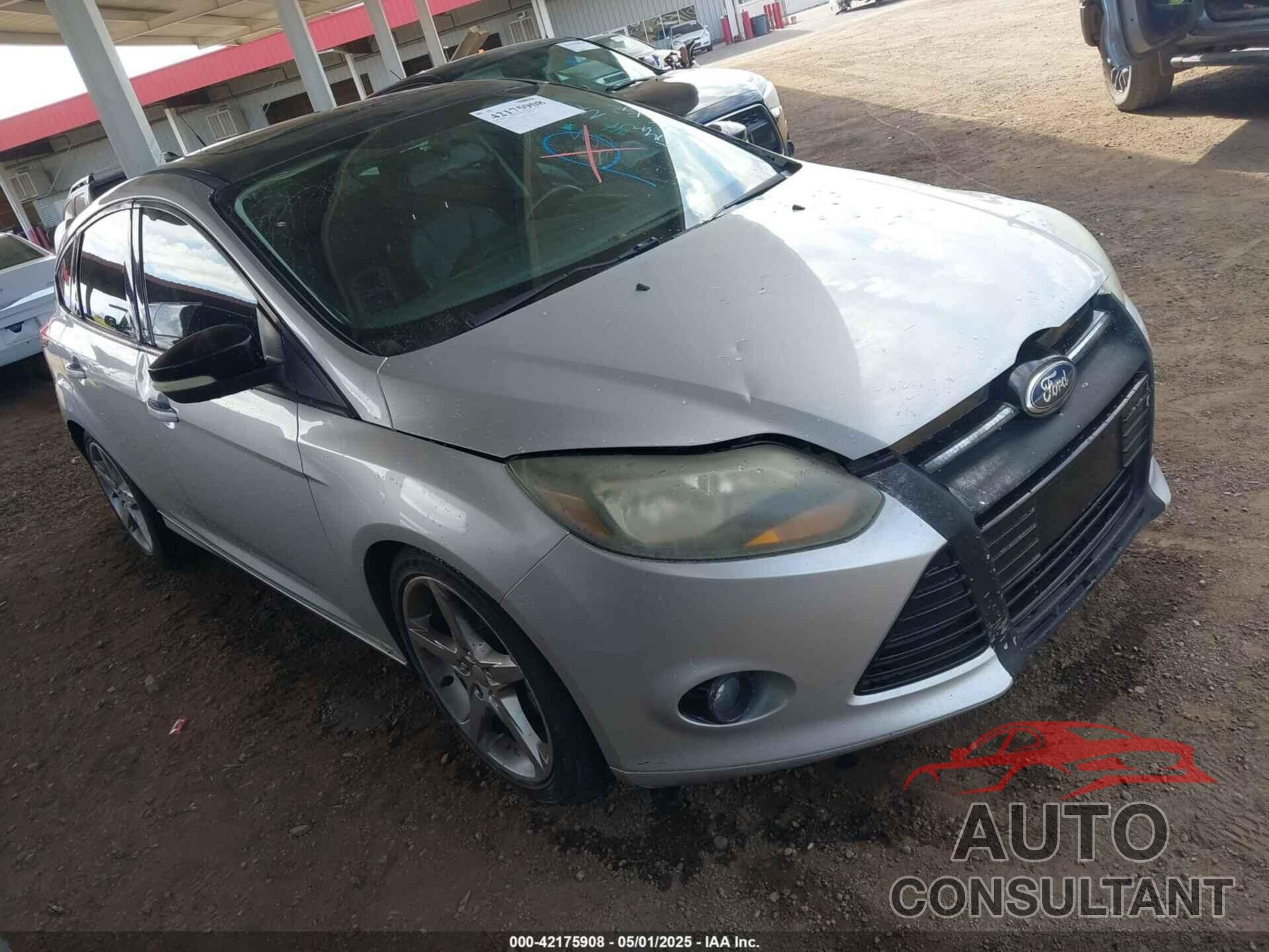 FORD FOCUS 2013 - 1FADP3N28DL251688