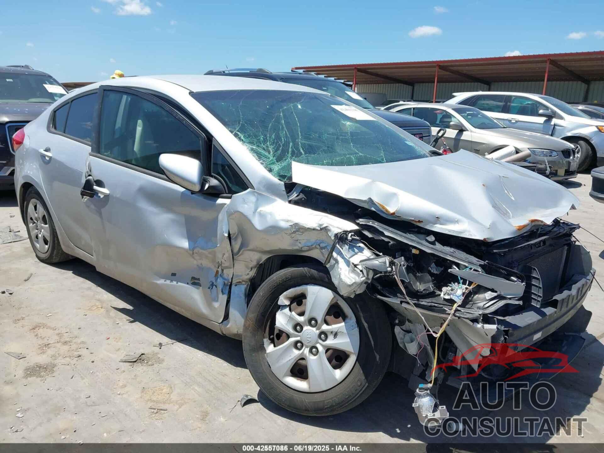 KIA FORTE 2016 - KNAFK4A69G5591907