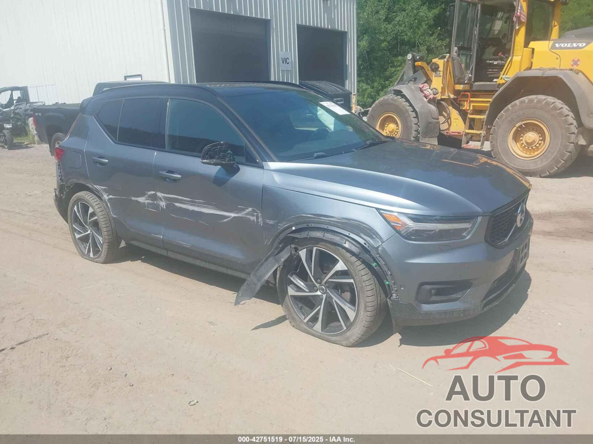 VOLVO XC40 2019 - YV4162UM6K2048117