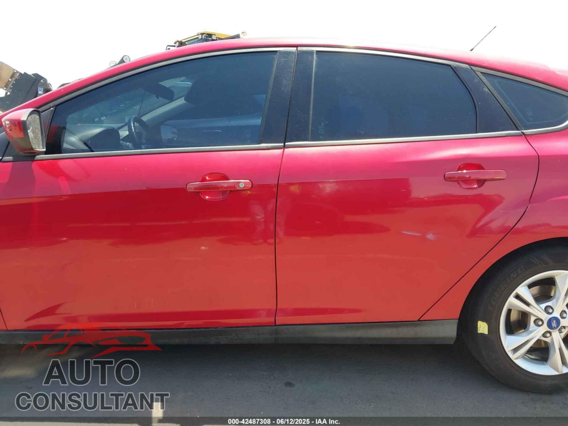 FORD FOCUS 2012 - 1FAHP3K27CL477600