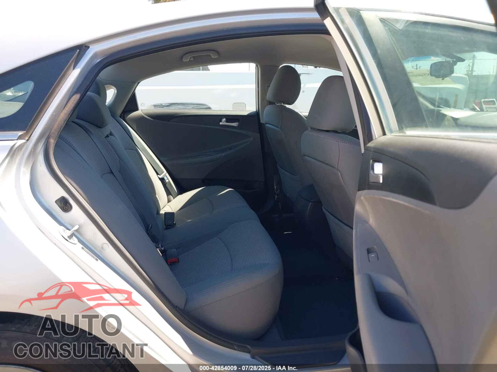 HYUNDAI SONATA 2012 - 5NPEB4AC5CH417332