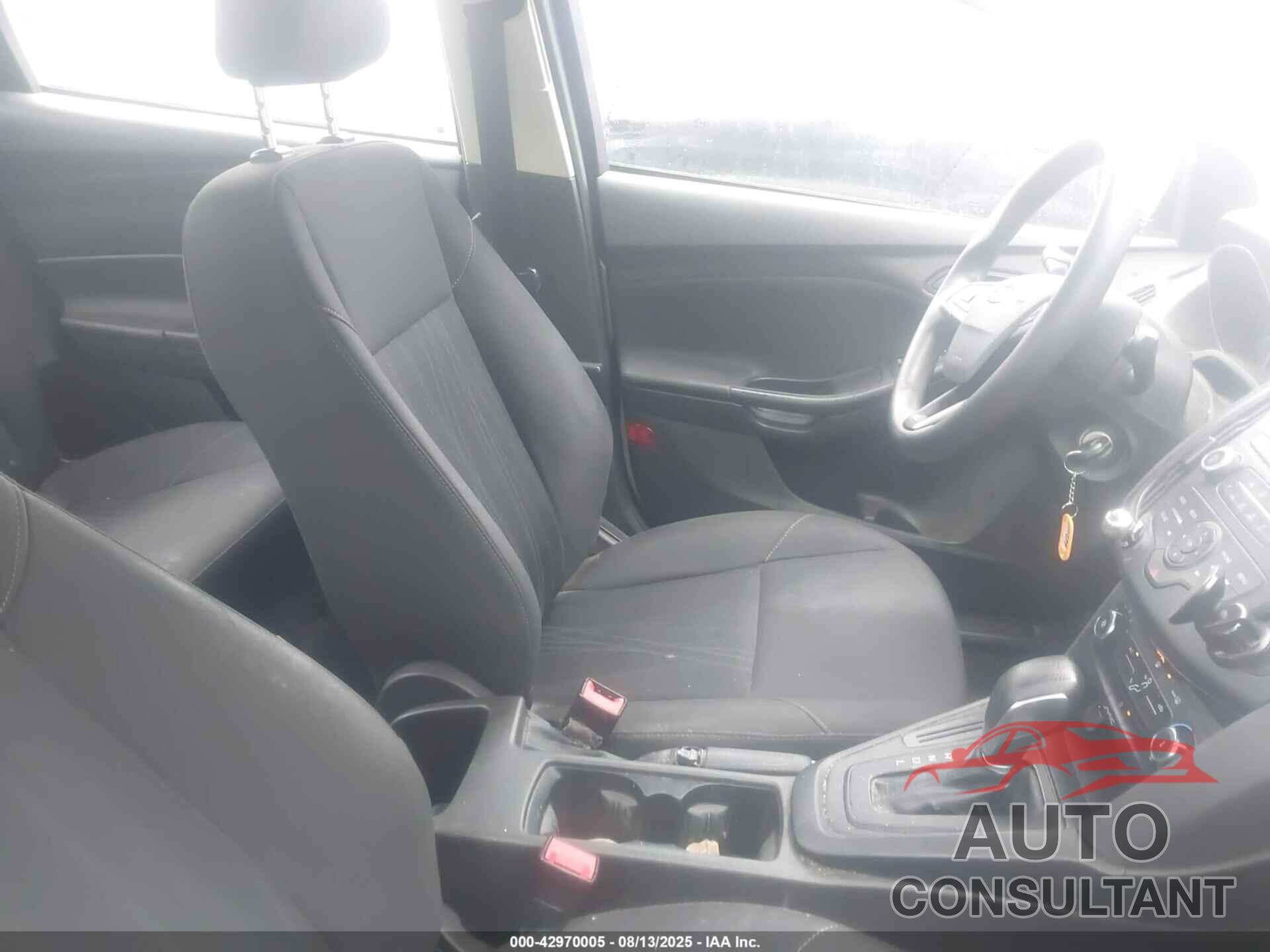 FORD FOCUS 2016 - 1FADP3E20GL302220