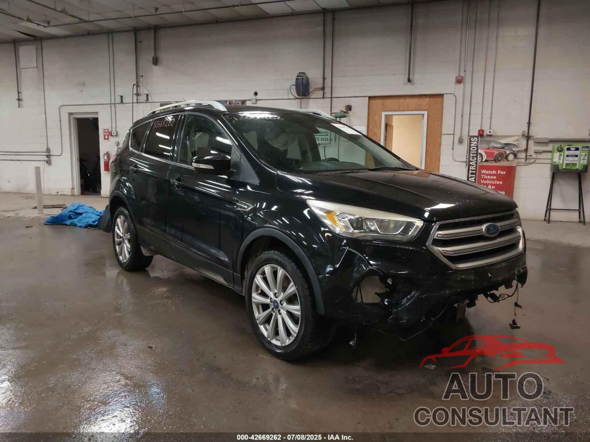 FORD ESCAPE 2017 - 1FMCU9JD9HUC40929