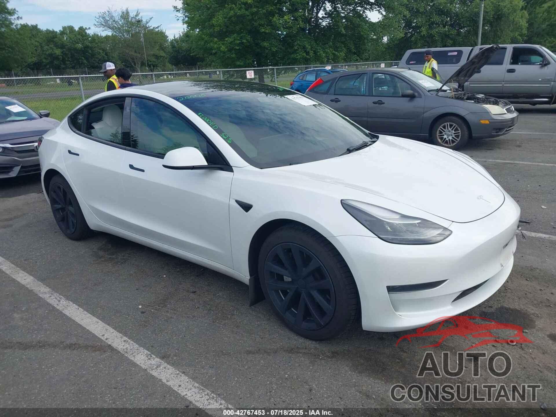 TESLA MODEL 3 2023 - 5YJ3E1EA2PF470239