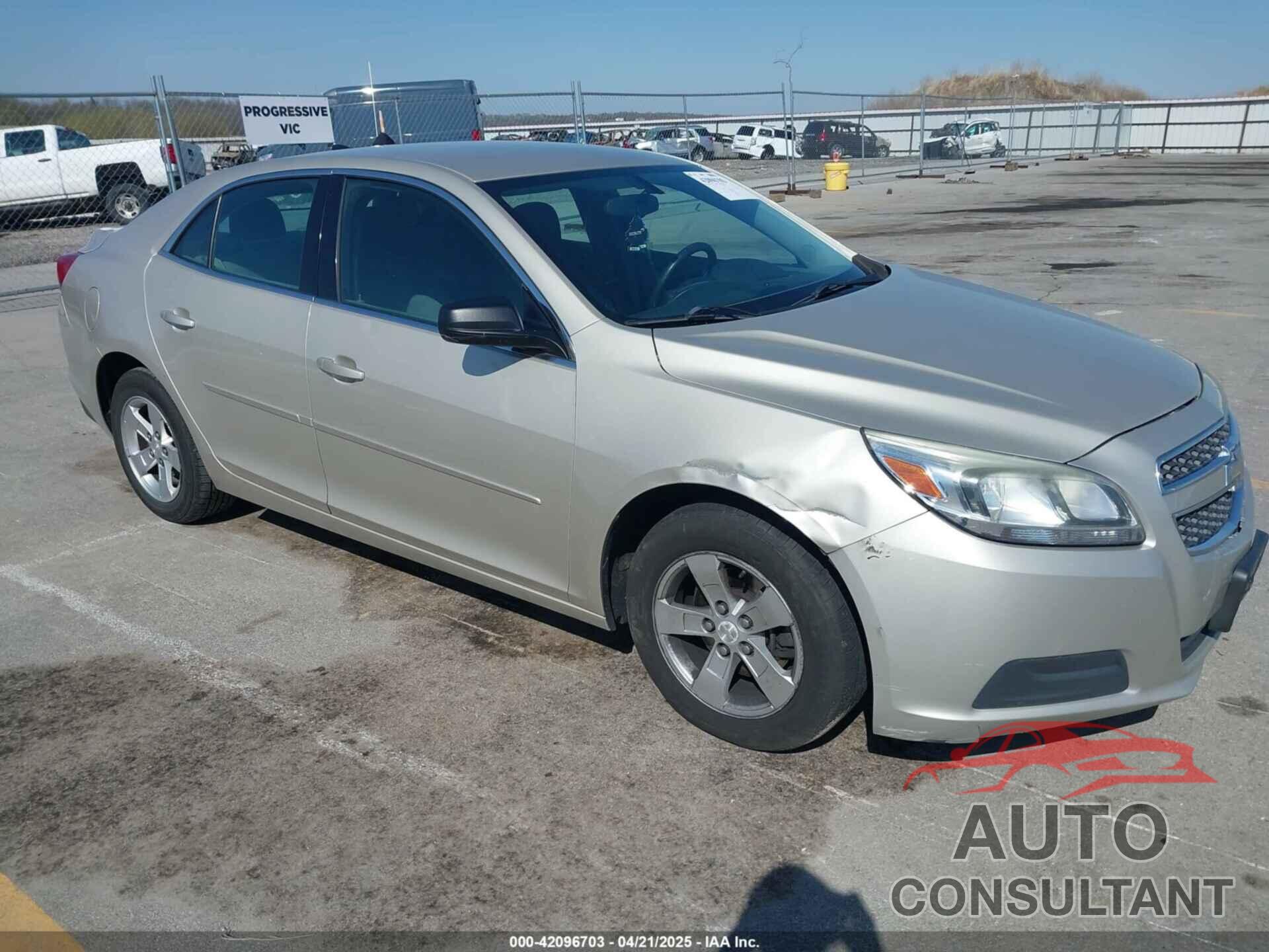 CHEVROLET MALIBU 2013 - 1G11B5SA3DF223257