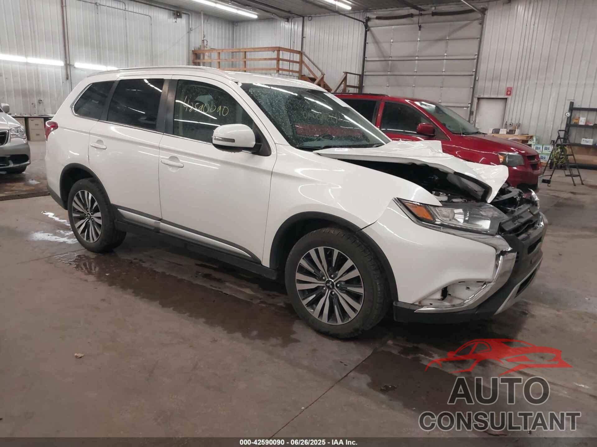 MITSUBISHI OUTLANDER 2020 - JA4AD3A31LZ029391