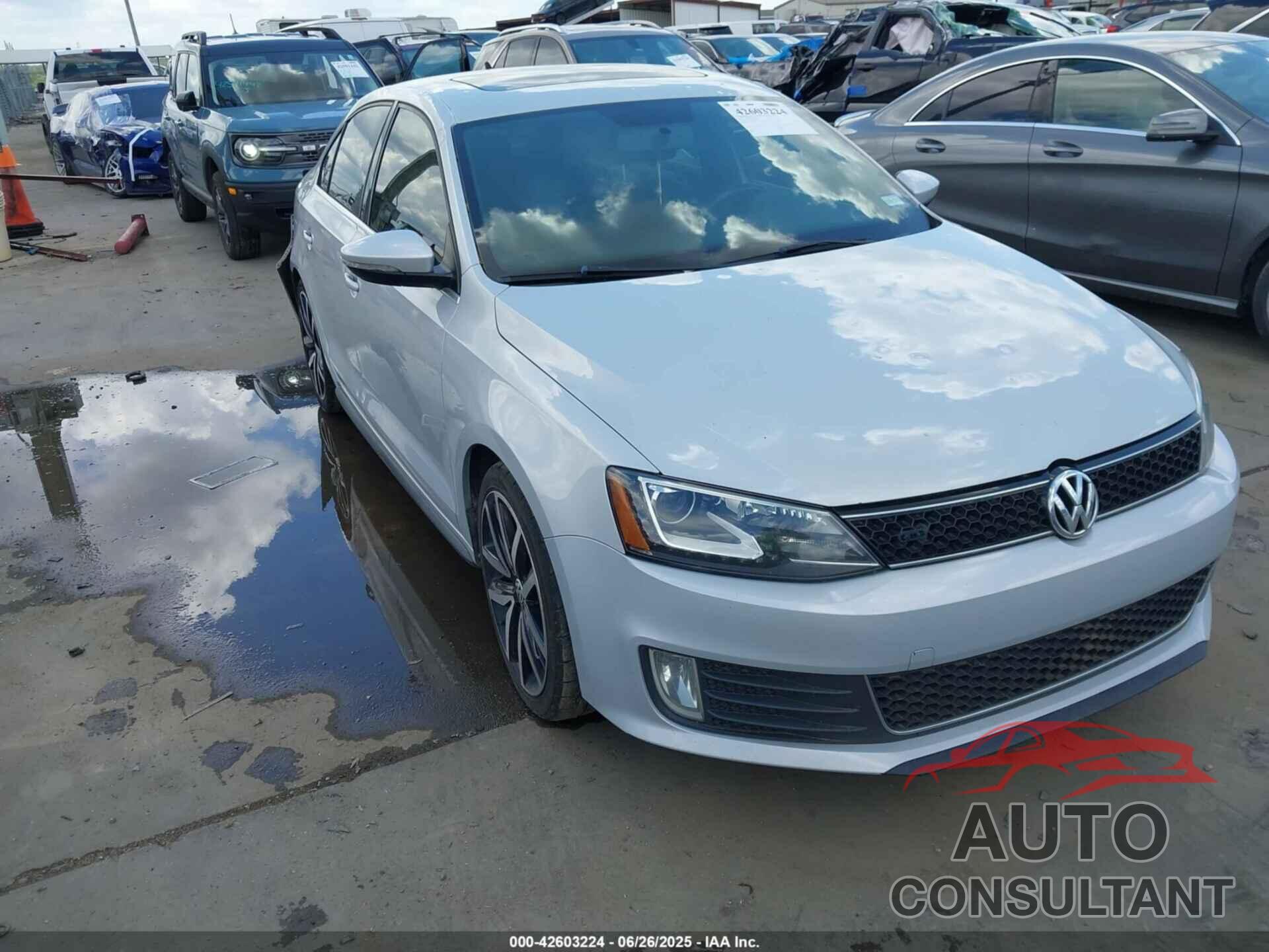 VOLKSWAGEN JETTA 2013 - 3VW467AJ9DM214923