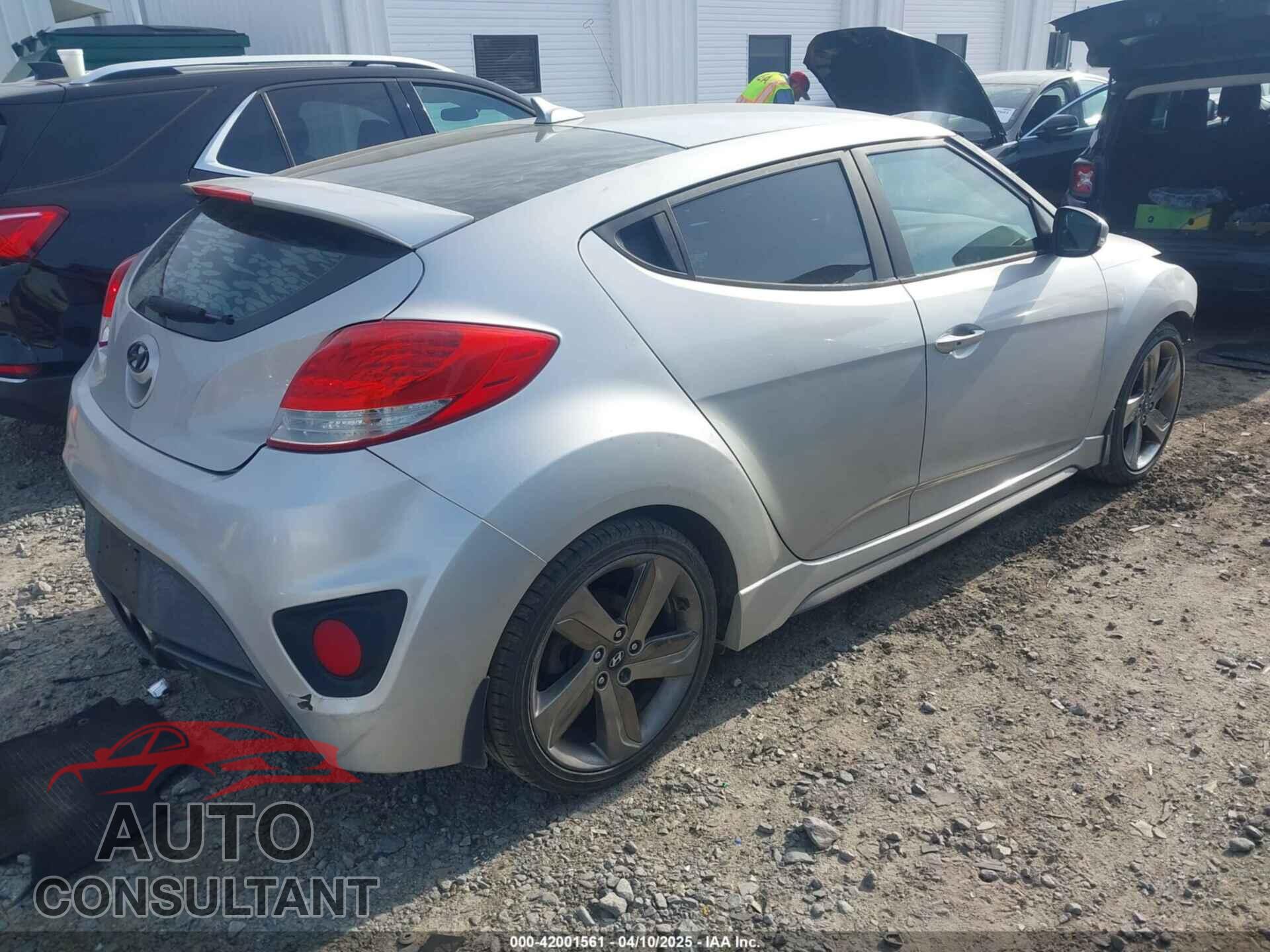 HYUNDAI VELOSTER 2013 - KMHTC6AE4DU157798