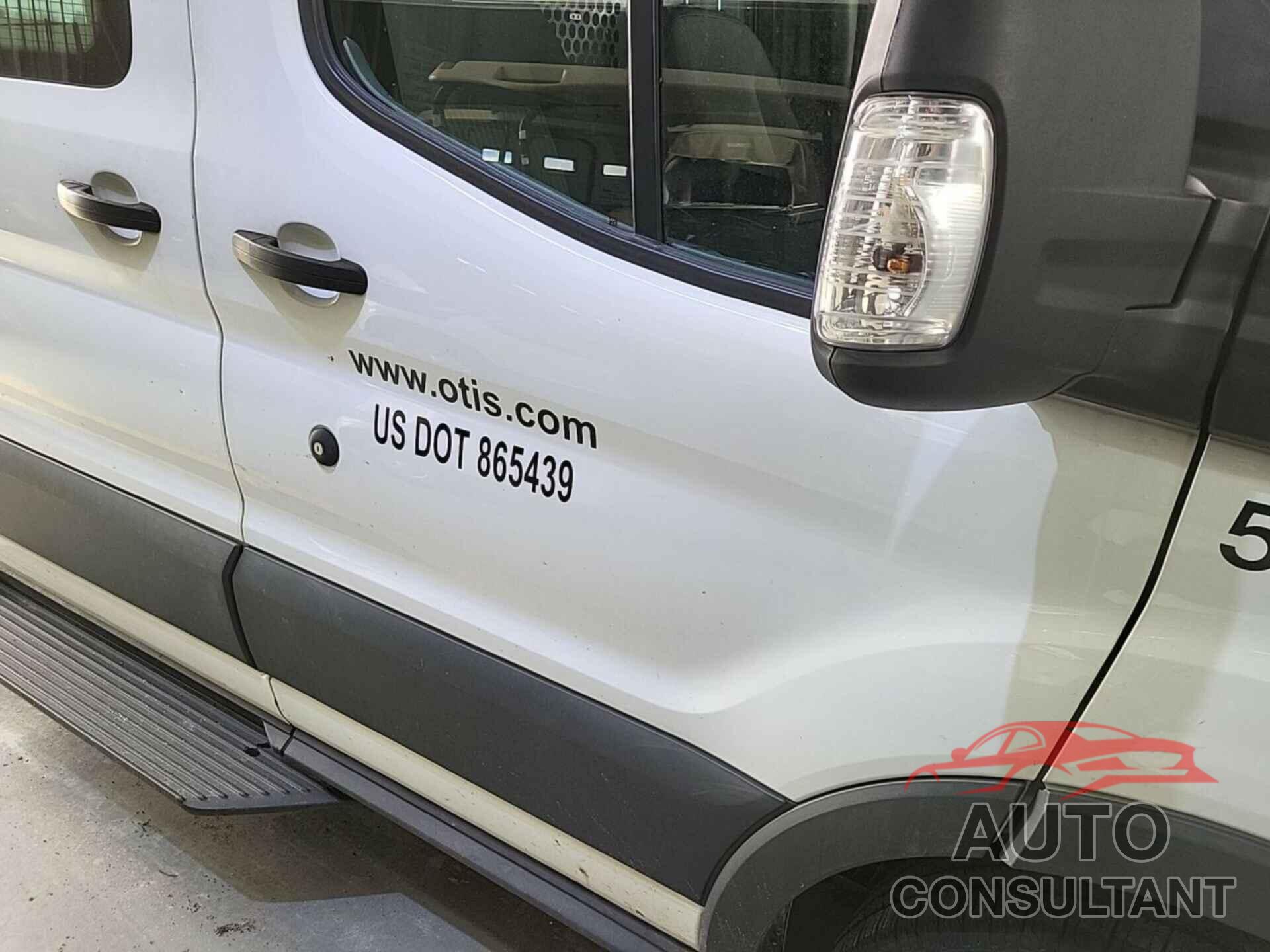 FORD TRANSIT-250 2017 - 1FTYR1YGXHKA63087