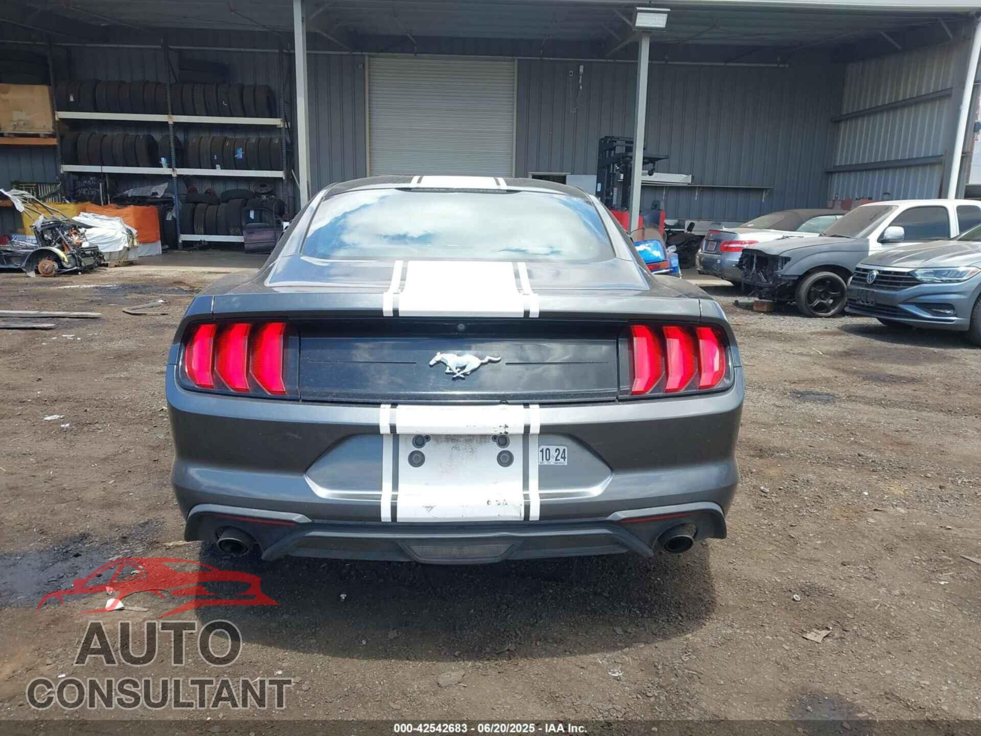 FORD MUSTANG 2018 - 1FA6P8TH0J5123717