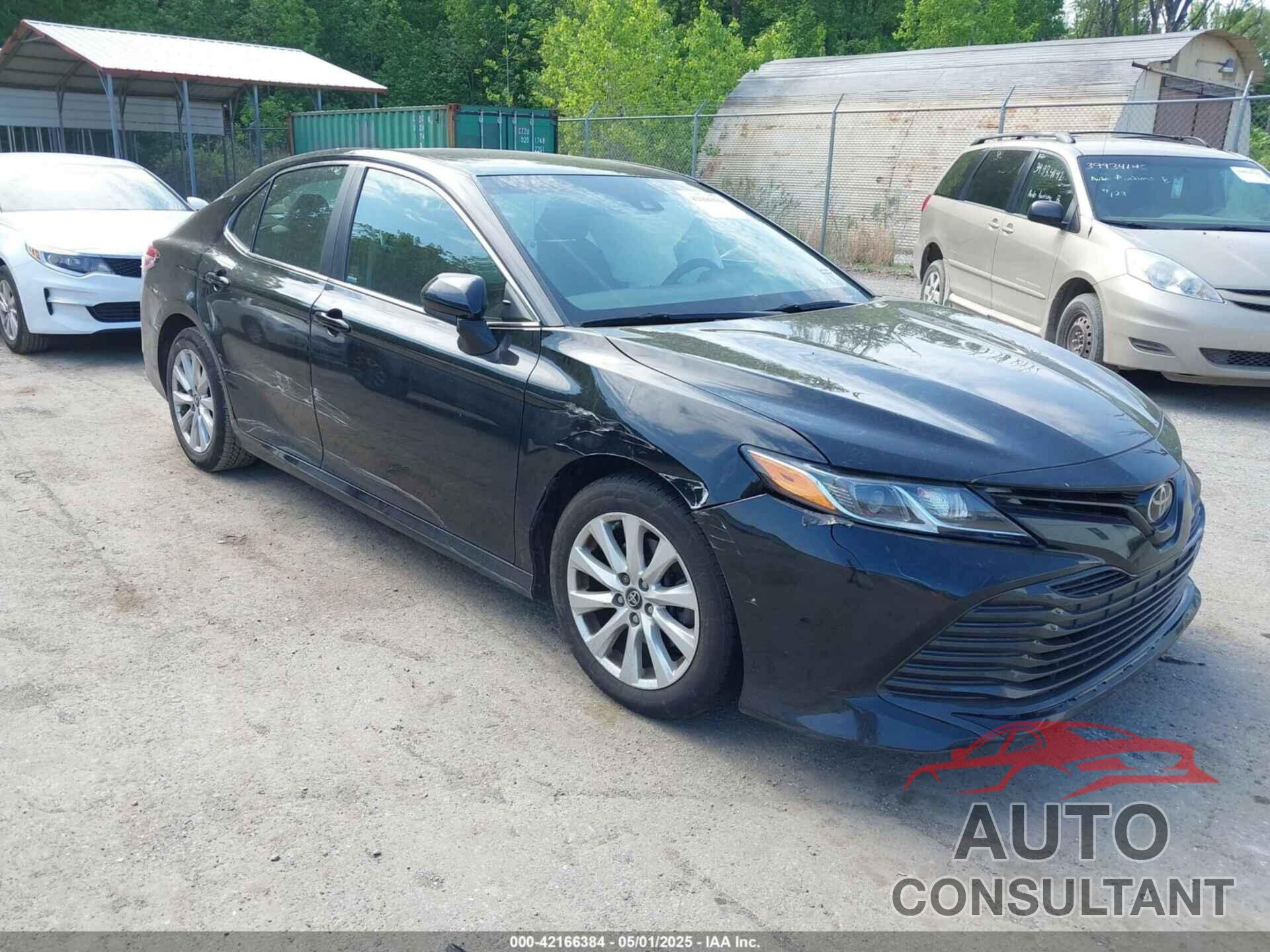 TOYOTA CAMRY 2018 - 4T1B11HKXJU103952