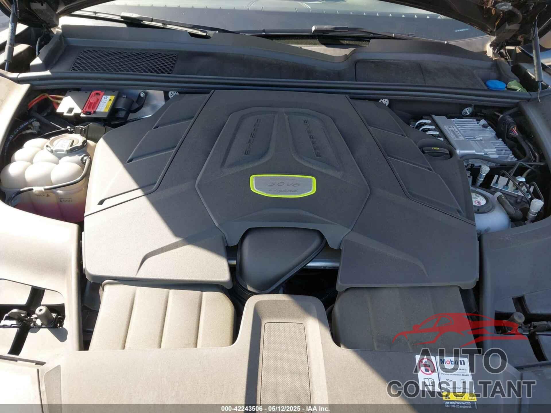 PORSCHE CAYENNE E-HYBRID 2023 - WP1AE2AY9PDA12252
