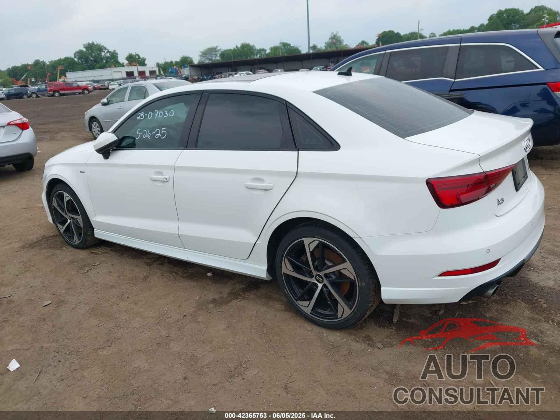 AUDI A3 2020 - WAUBEGFFXLA053167