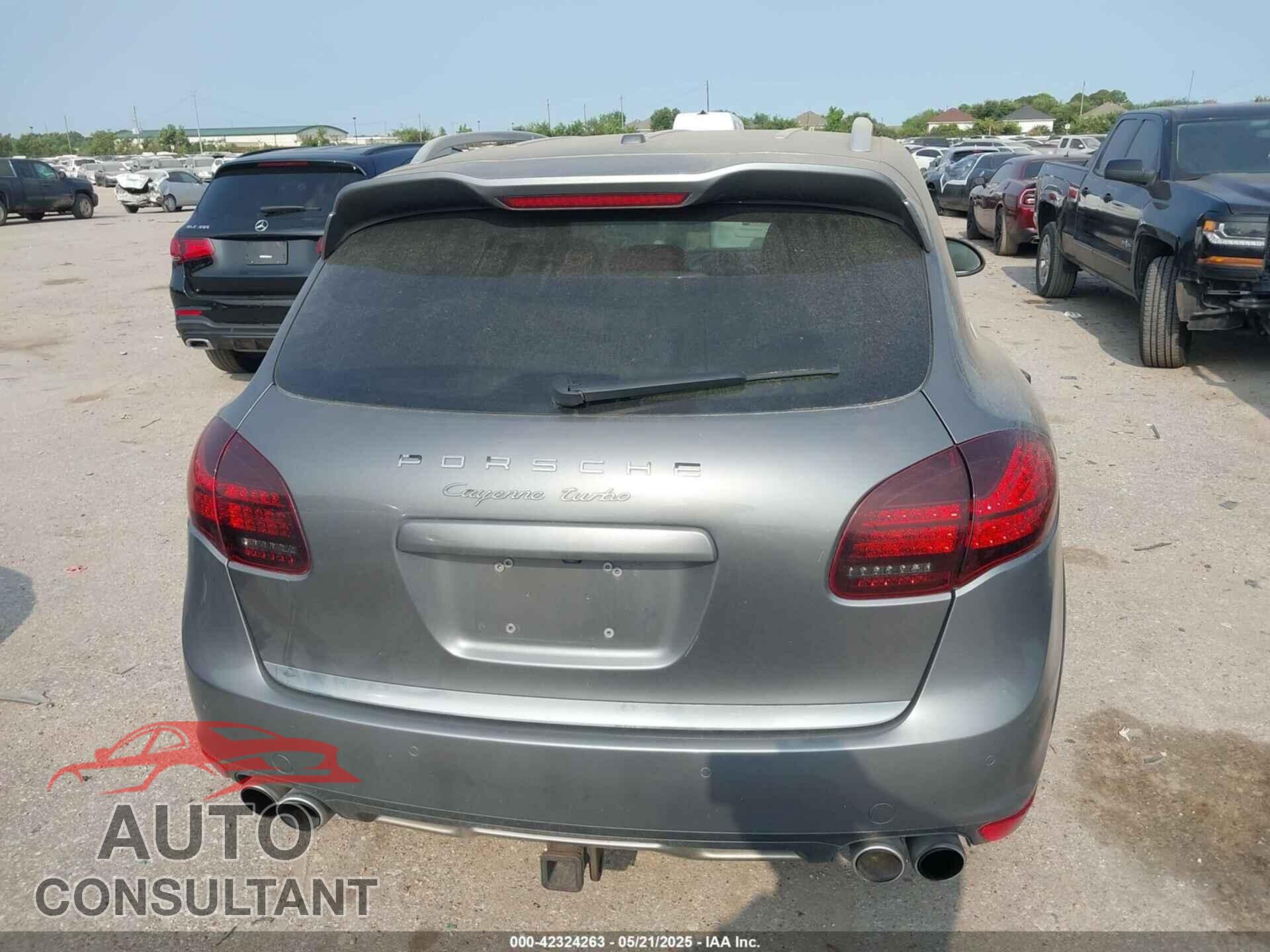PORSCHE CAYENNE 2012 - WP1AC2A29CLA80486