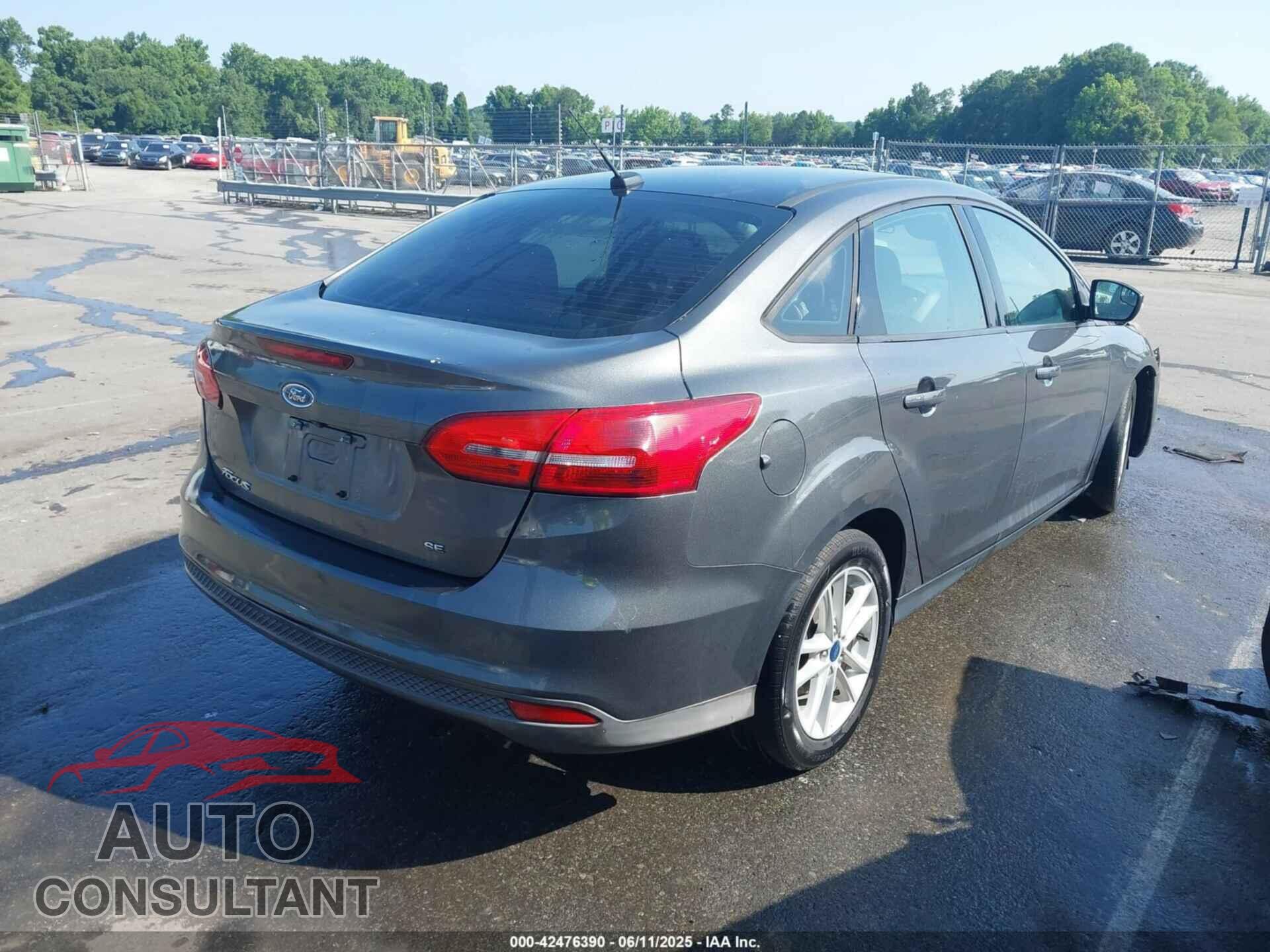 FORD FOCUS 2017 - 1FADP3F26HL317546