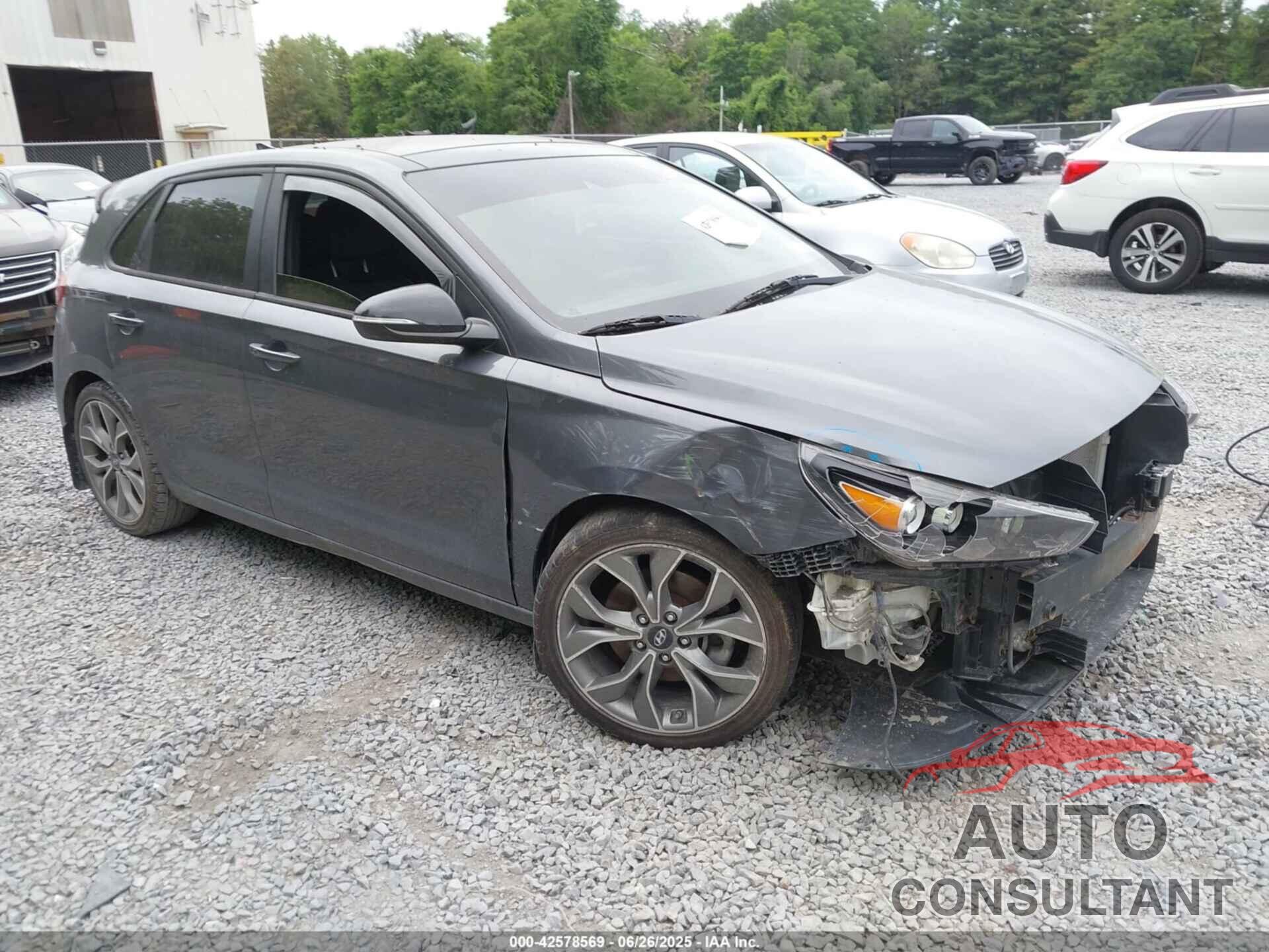 HYUNDAI ELANTRA GT 2019 - KMHH55LC7KU108100